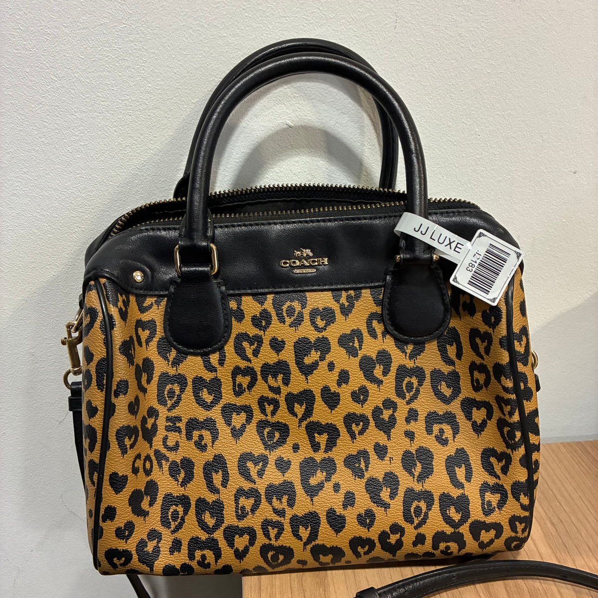 J2183# Coach Shoulder Bag Black and yellow leather | Pre-Owned Like New Black and Yellow Leather