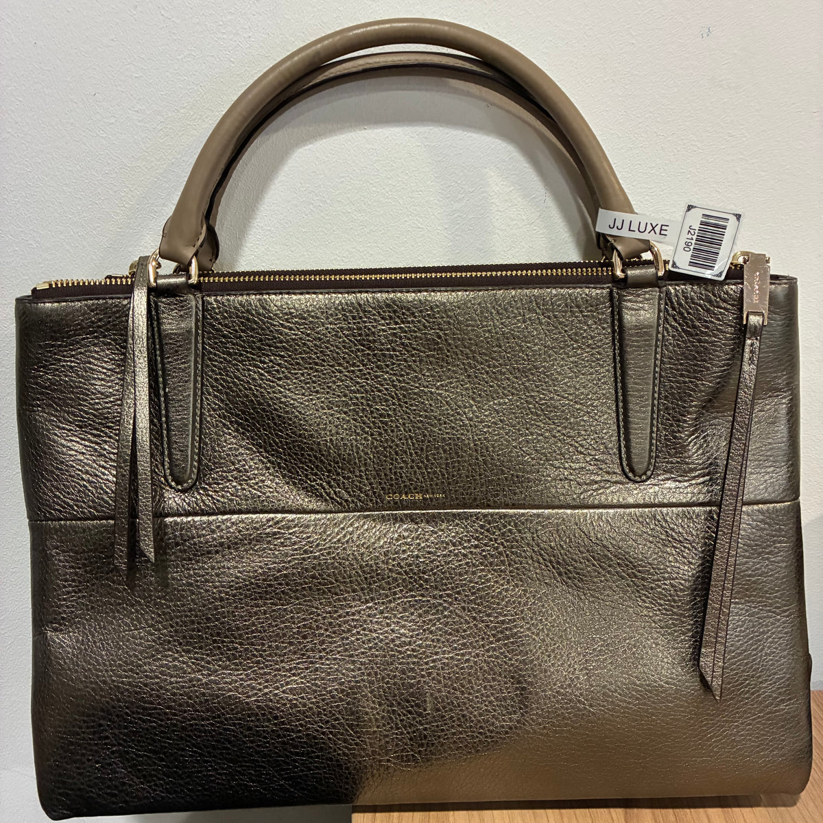 J2190# Coach Shoulder Bag Metallic Bronze leather | Pre-Owned Like New Metallic Bronze Leather/Plain