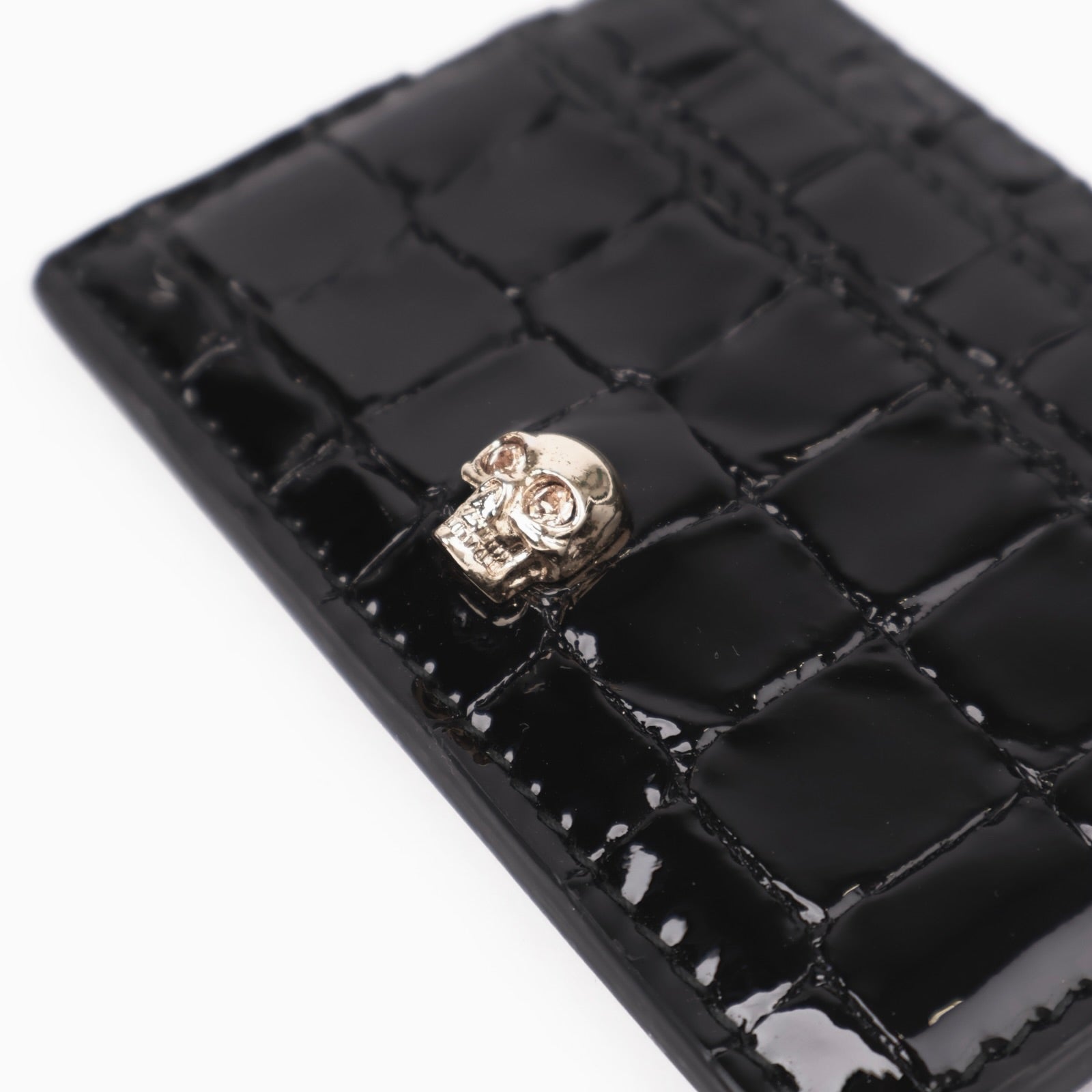 J3659-ALEXANDER MCQUEEN Black skull-embellished leather card holder- Pre Owned