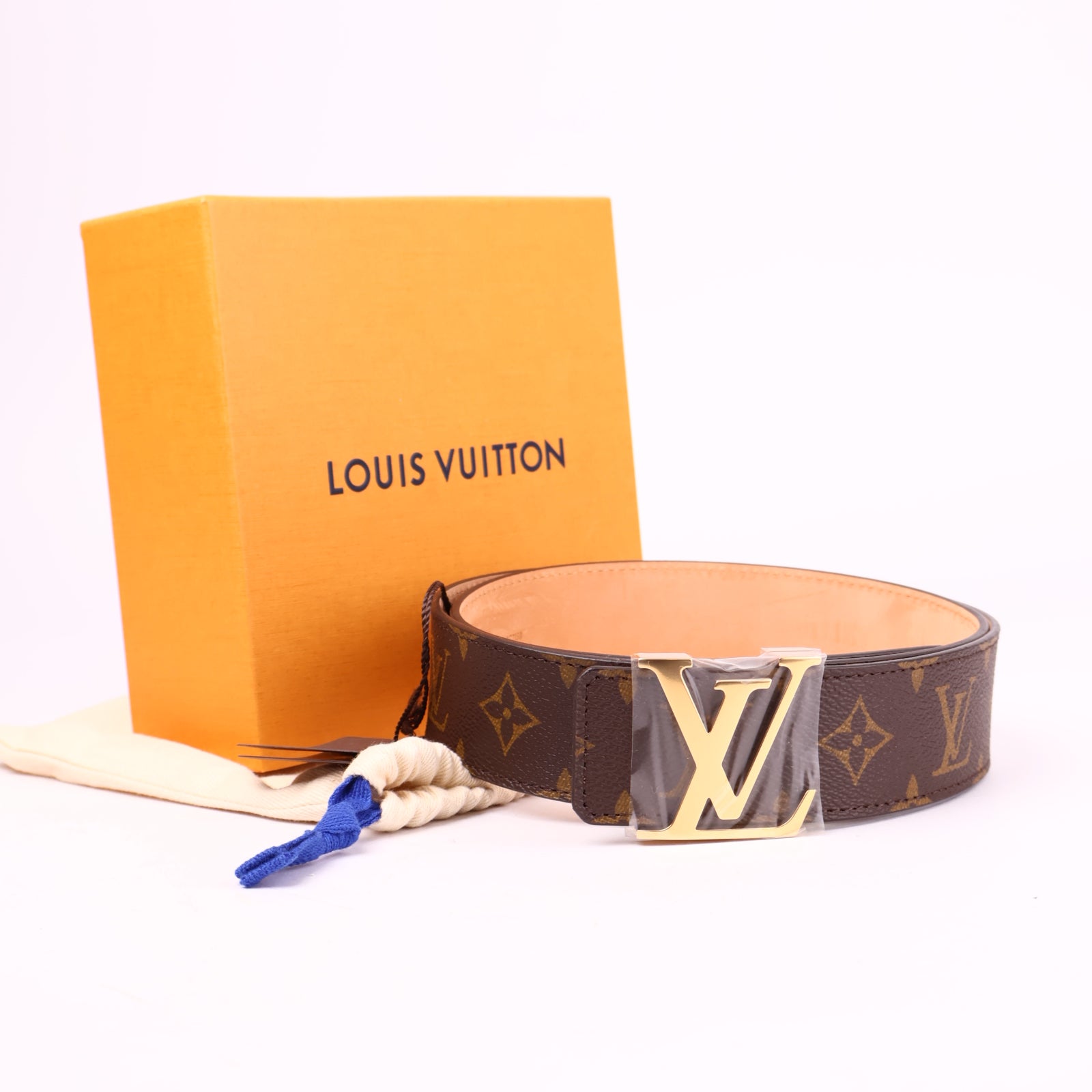 J3662-LOUIS VUITTON, a monogram canvas belt, size 90/36
