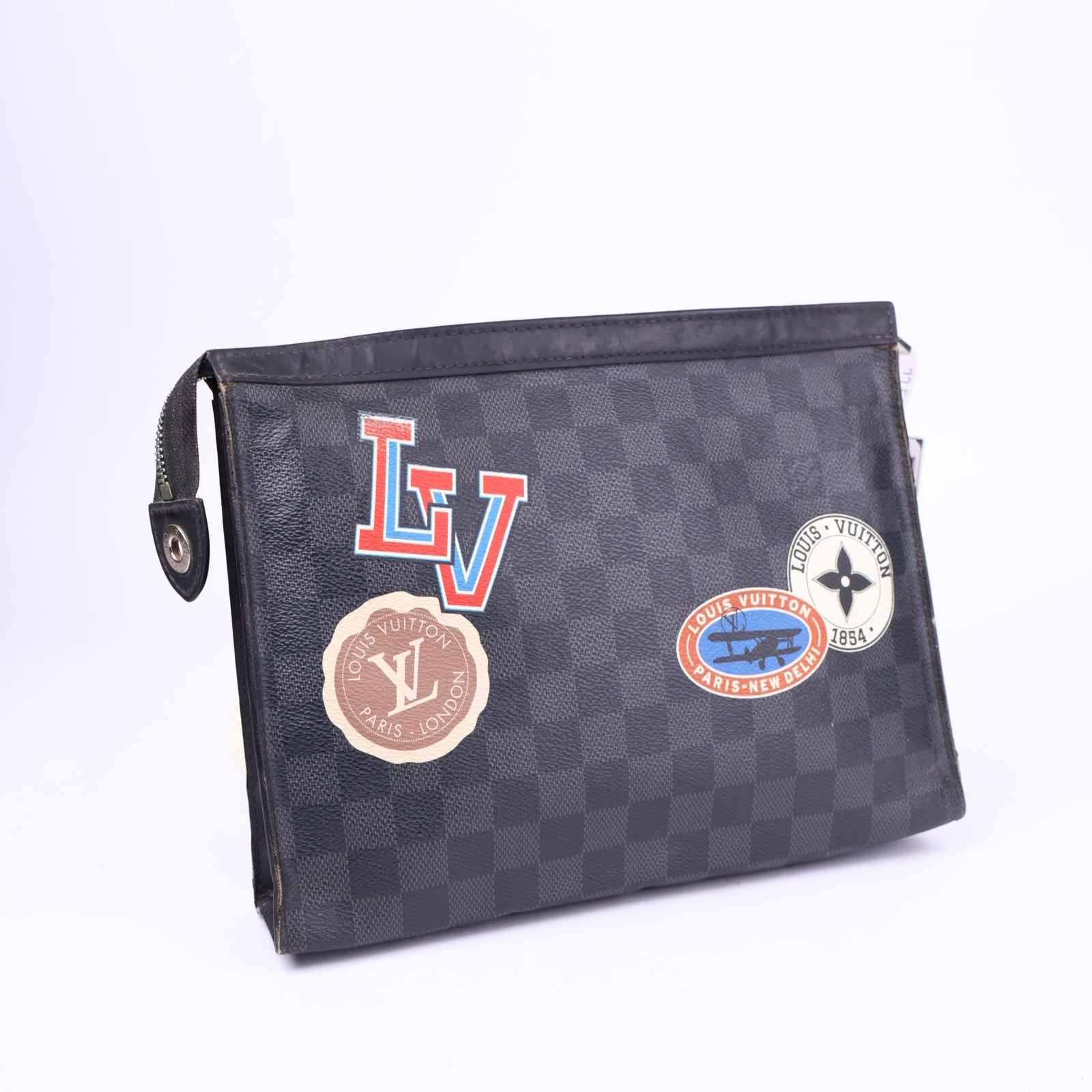 J3712-Louis Vuitton Pochette Voyage MM Leauge Damier Graphite- Pre Owned