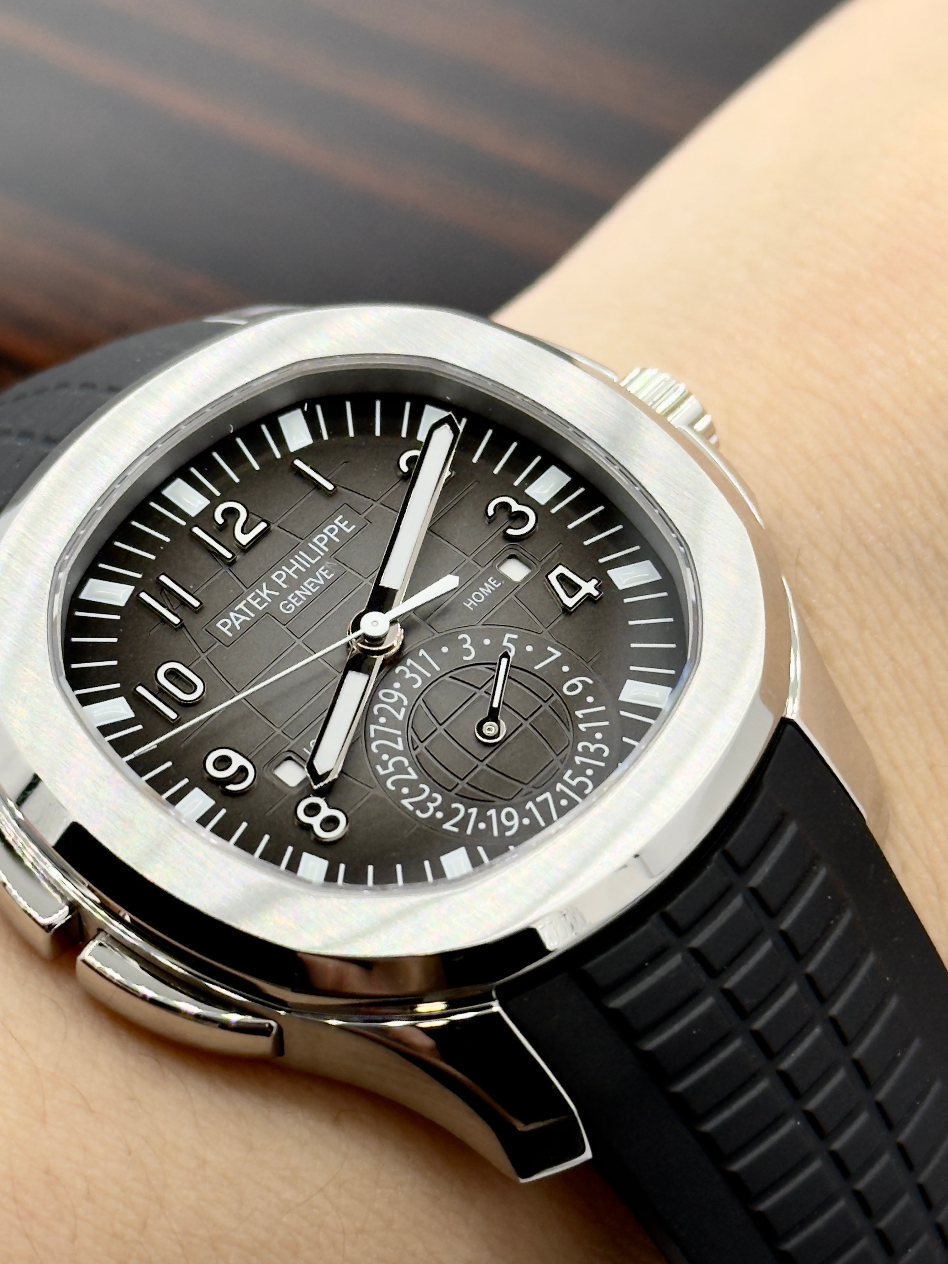 Patek Philippe 40.8mm 5164A-001