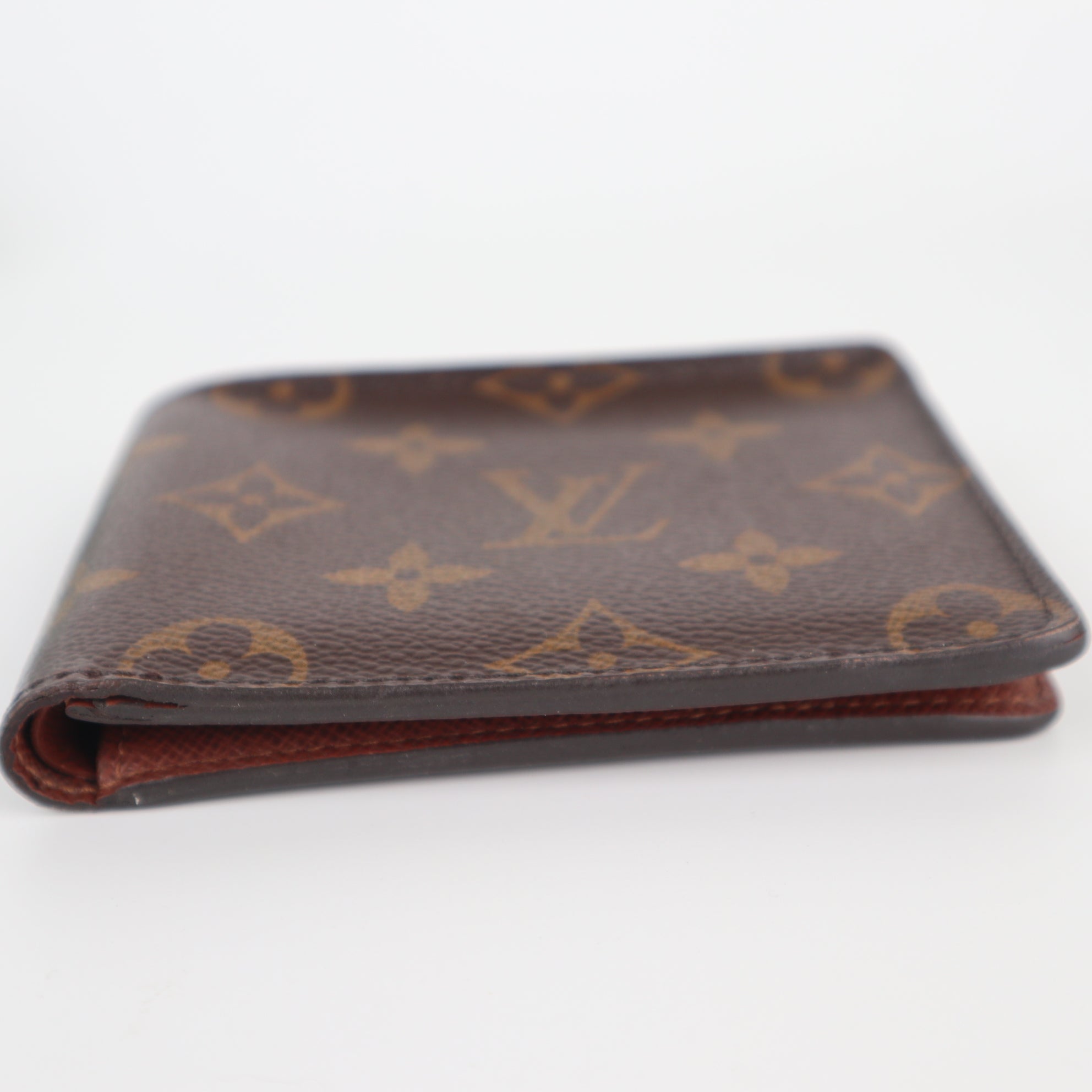 C1939 Louis Vuitton Wallet Monogram Billfold with 9 Credit Card Slots Wallet | Pre-Owned Very Good Red Monogram Canvas