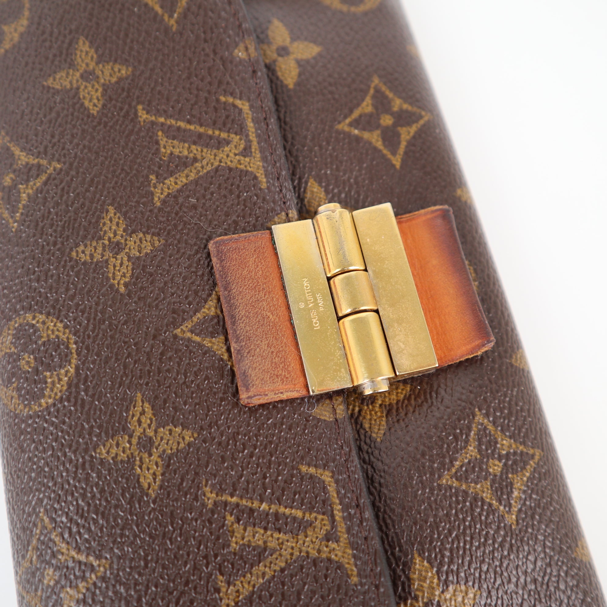 C1941 Louis Vuitton Wallet Monogram Elysee Wallet | Pre-Owned Very Good Brown Monogram Canvas