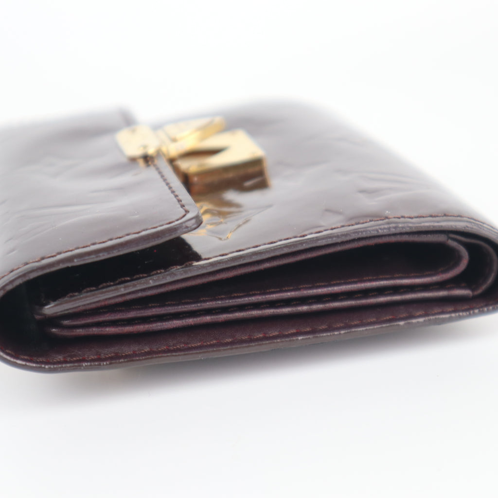 C1942 Louis Vuitton Wallet Monogram Vernis Koala | Pre-Owned Very Good Brown Monogram Canvas, Leather, Patent leather