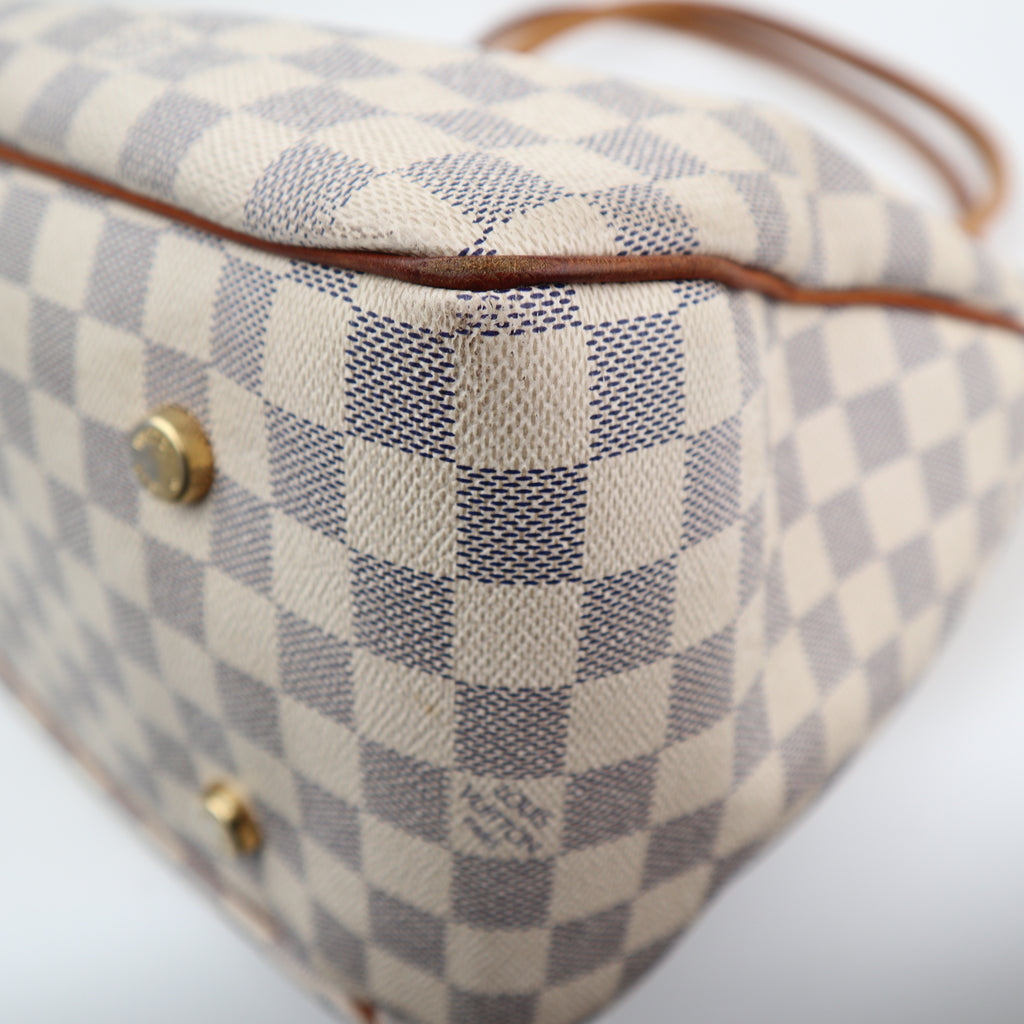 C2850 Louis Vuitton Shoulder Bag Figheri GM | Pre-Owned Very Good White / Blue Damier Azur coated canvas, leather trim
