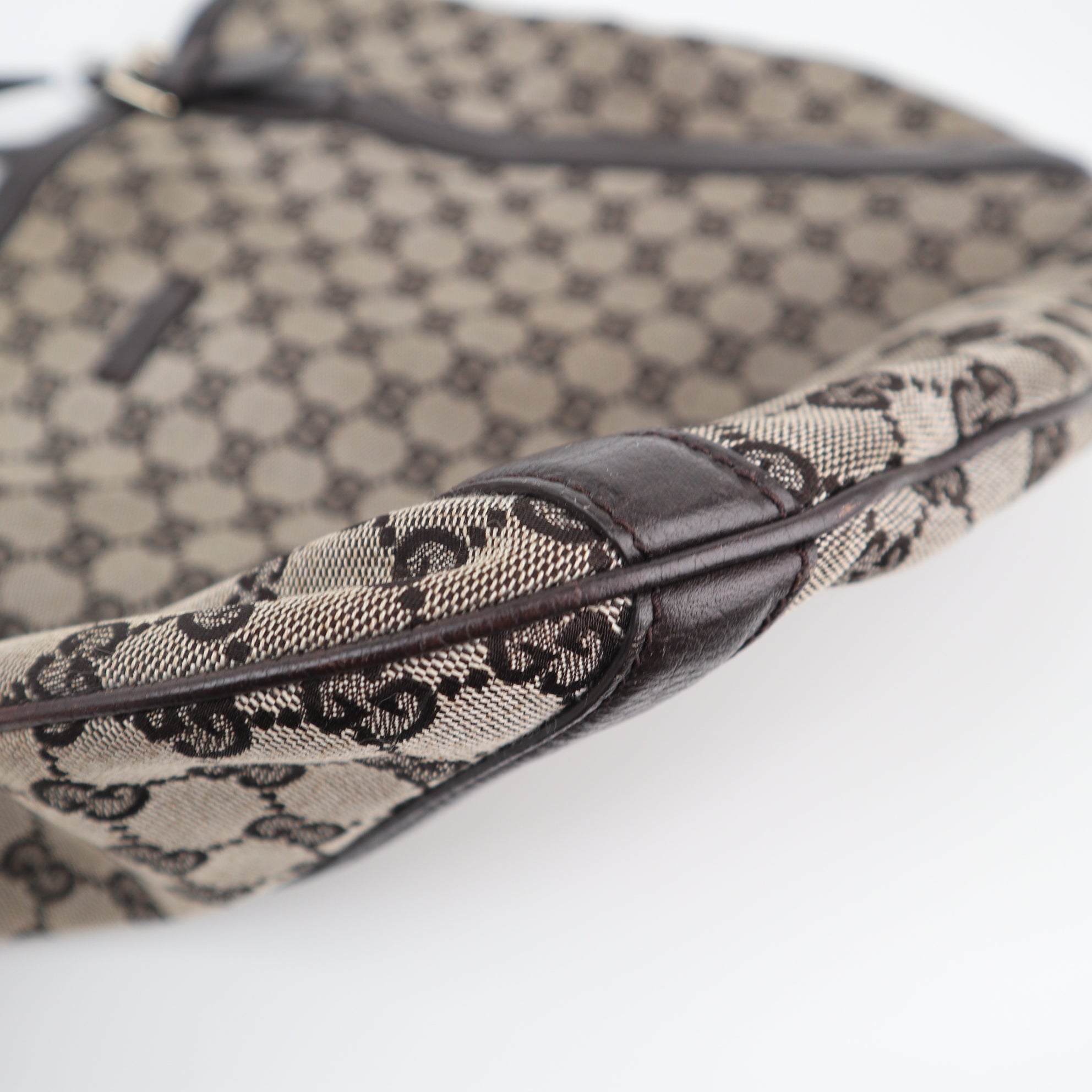 C1956 Gucci Tote Bag GG Supreme Messenger | Pre-Owned Excellent Canvas GG Supreme