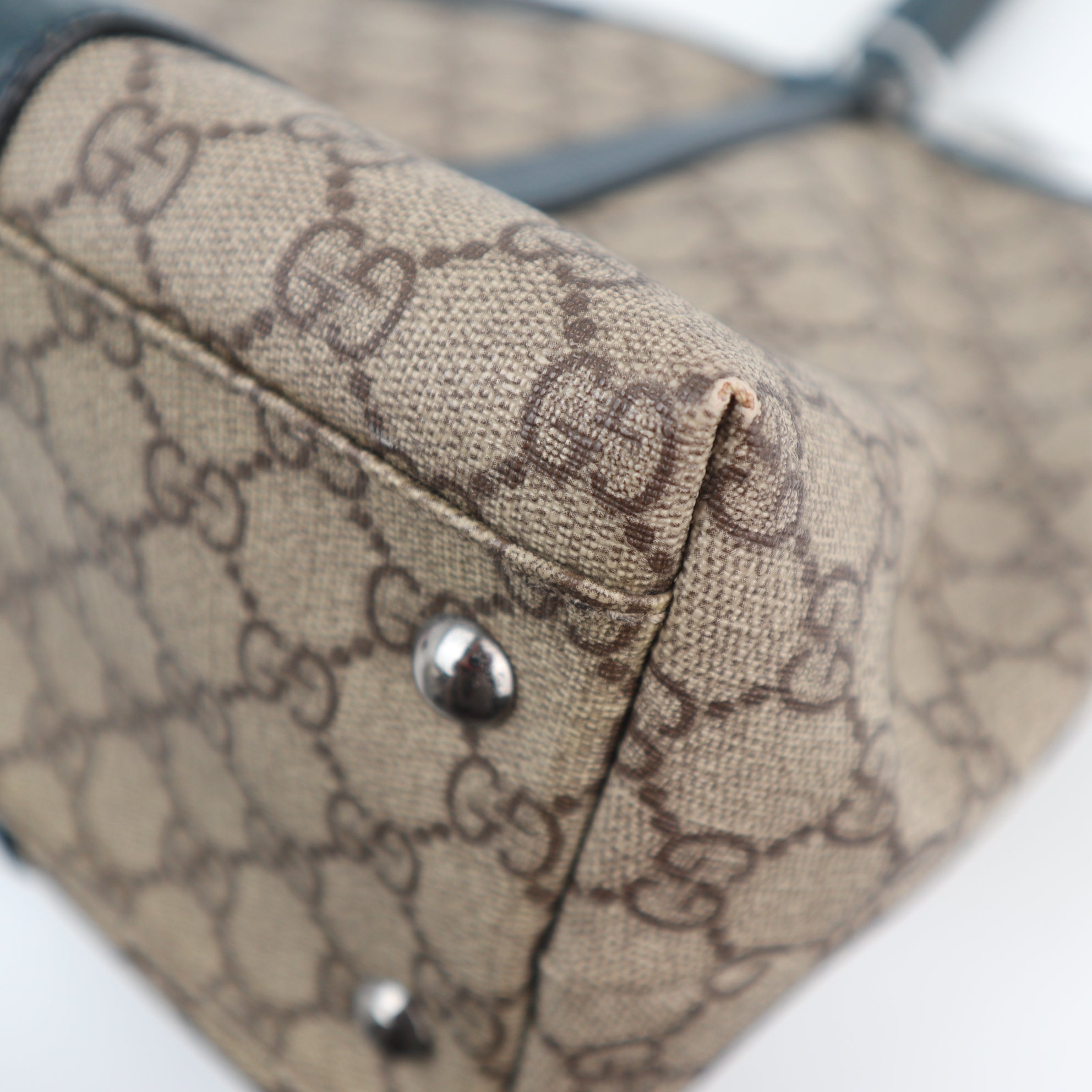 C1960 Gucci Tote Bag GG Supreme Joy Tote | Pre-Owned Excellent Green Canvas and Leather GG Supreme