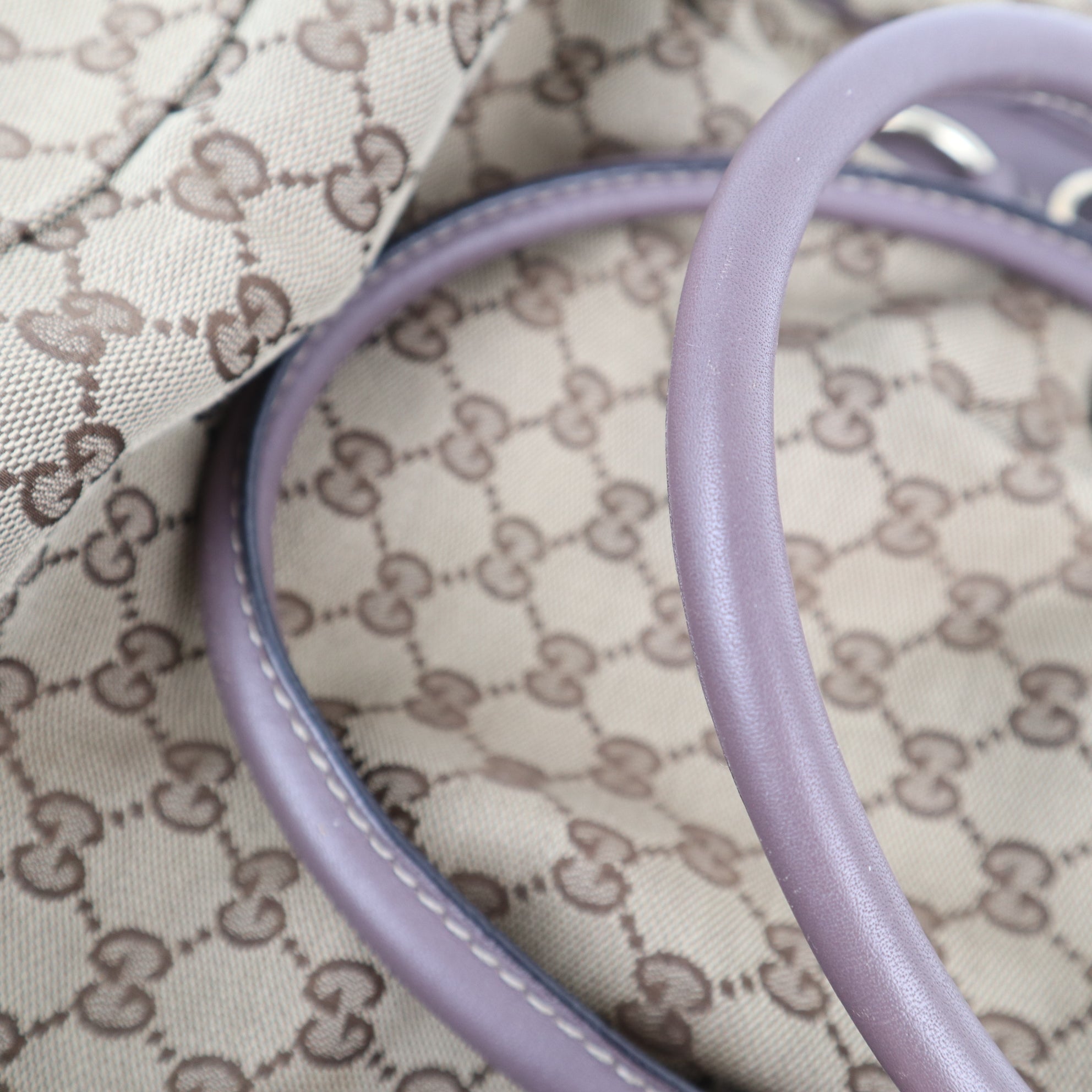 C1962 Gucci Tote Bag GG Medium Sukey Boston | Pre-Owned Excellent Beige/Lavender Canvas GG Monogram