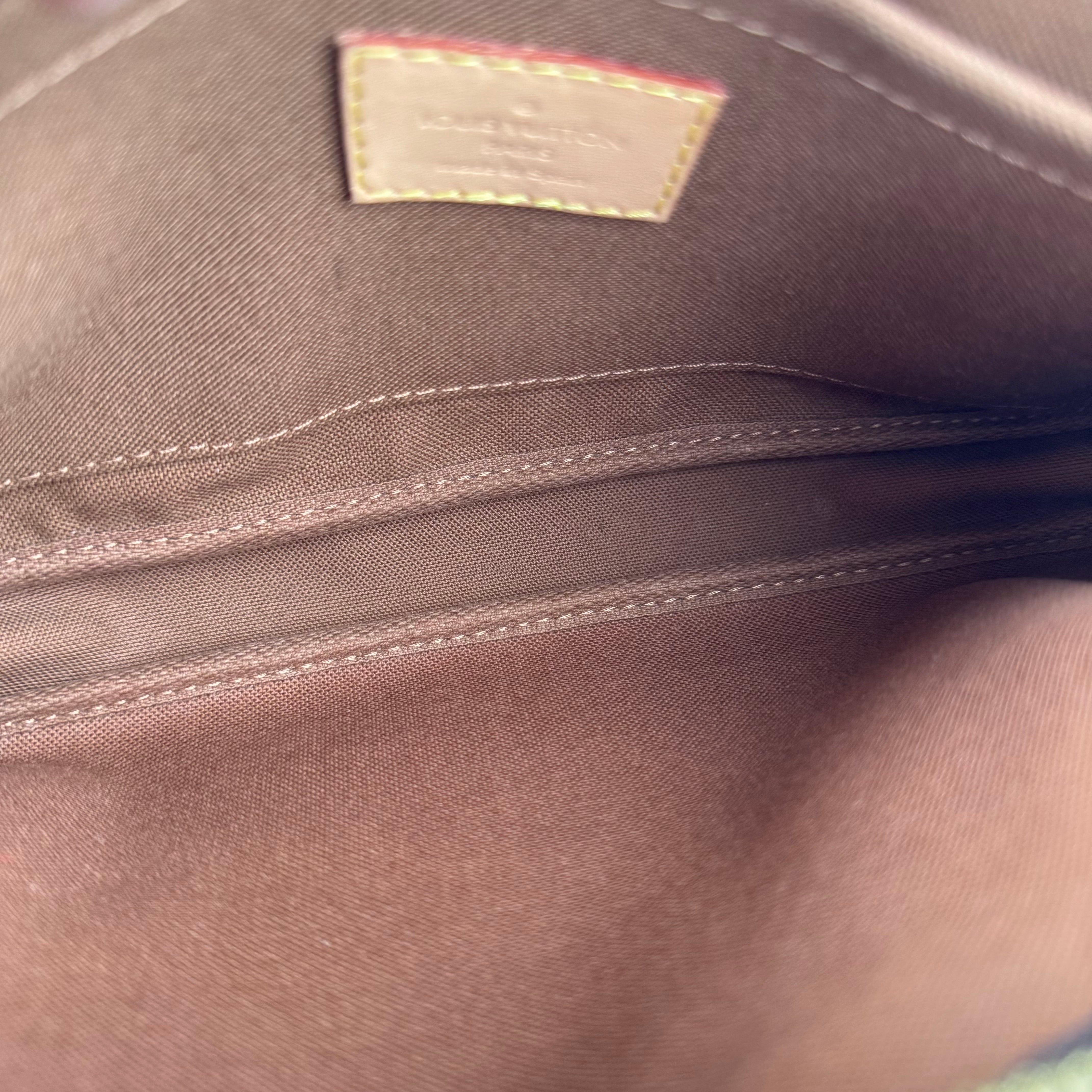 J3352 Louis Vuitton Multi Pochette Accessoires Shoulder Bag- Pre Owned