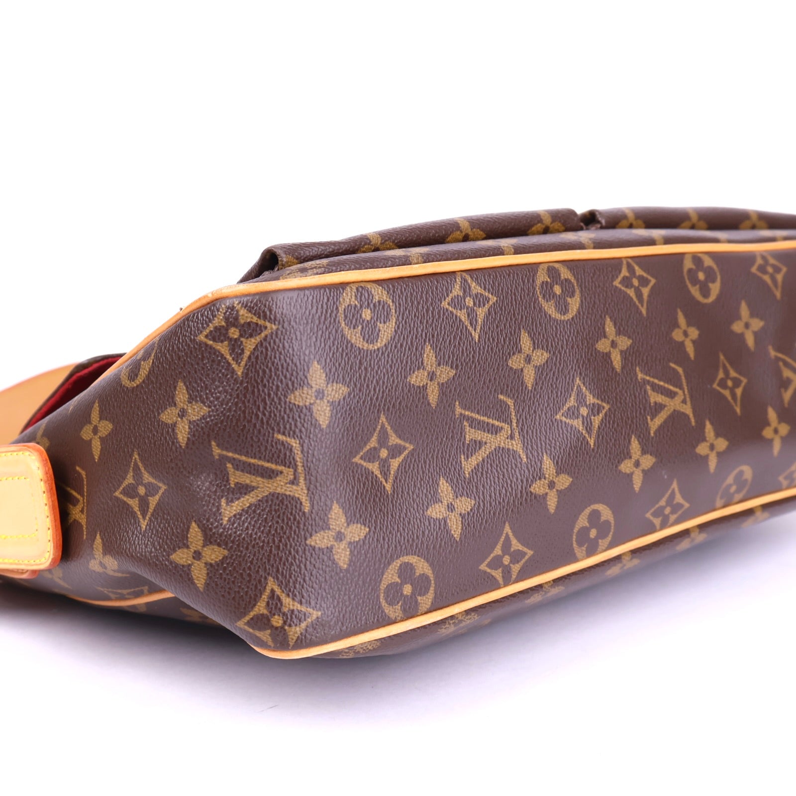 J3433 Louis Vuitton Viva Cite MM Monogram Canvas- Pre Owned