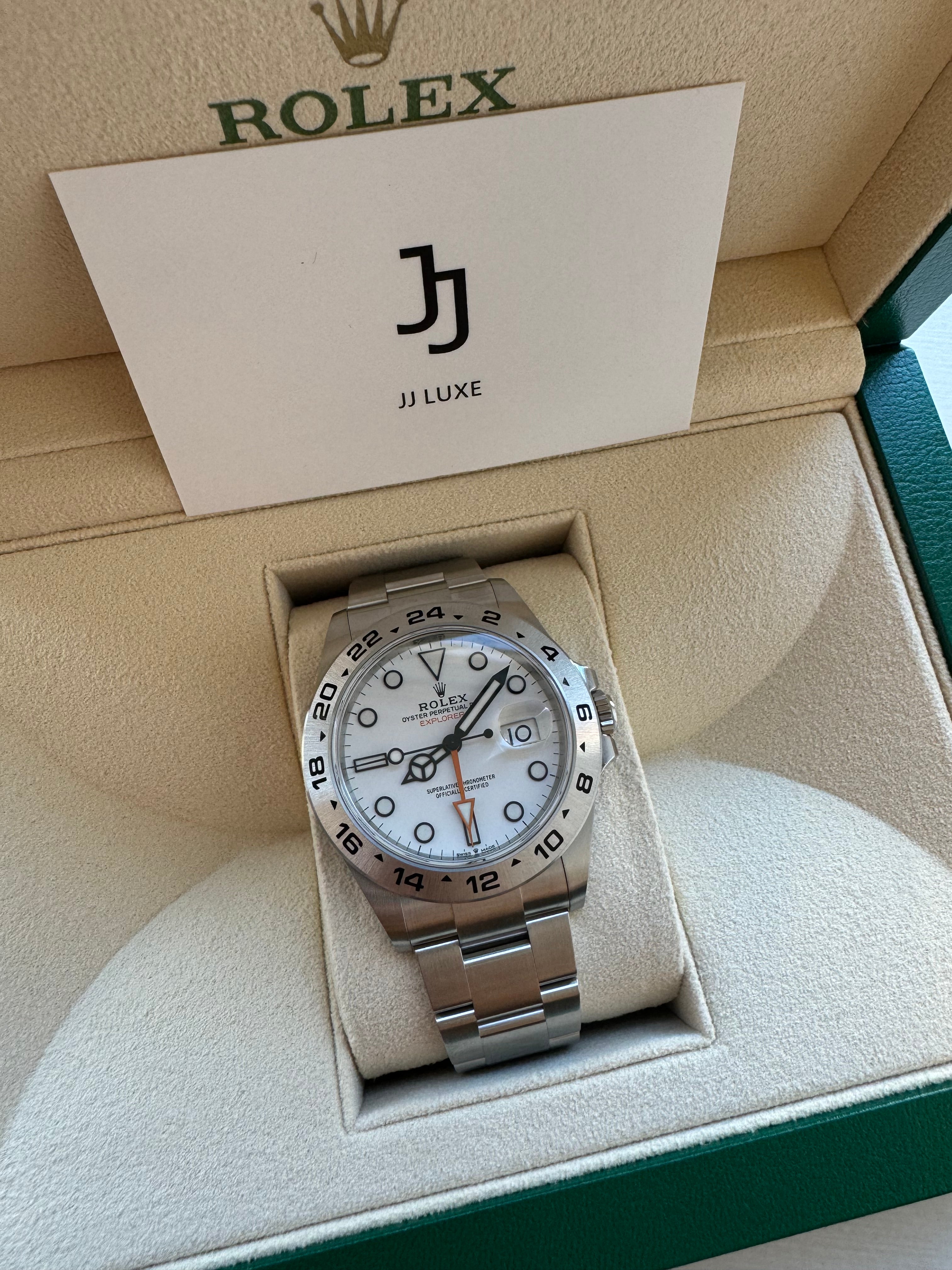 Rolex Explorer II Polar 42mm 226570
