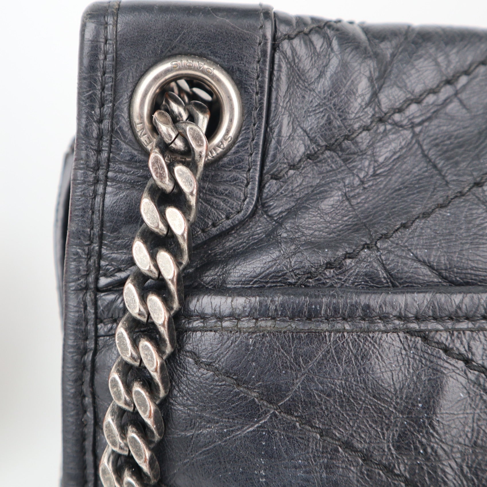 C1970 Saint Laurent Crossbody Bag Niki Medium | Pre-Owned Very Good Crinkled Leather