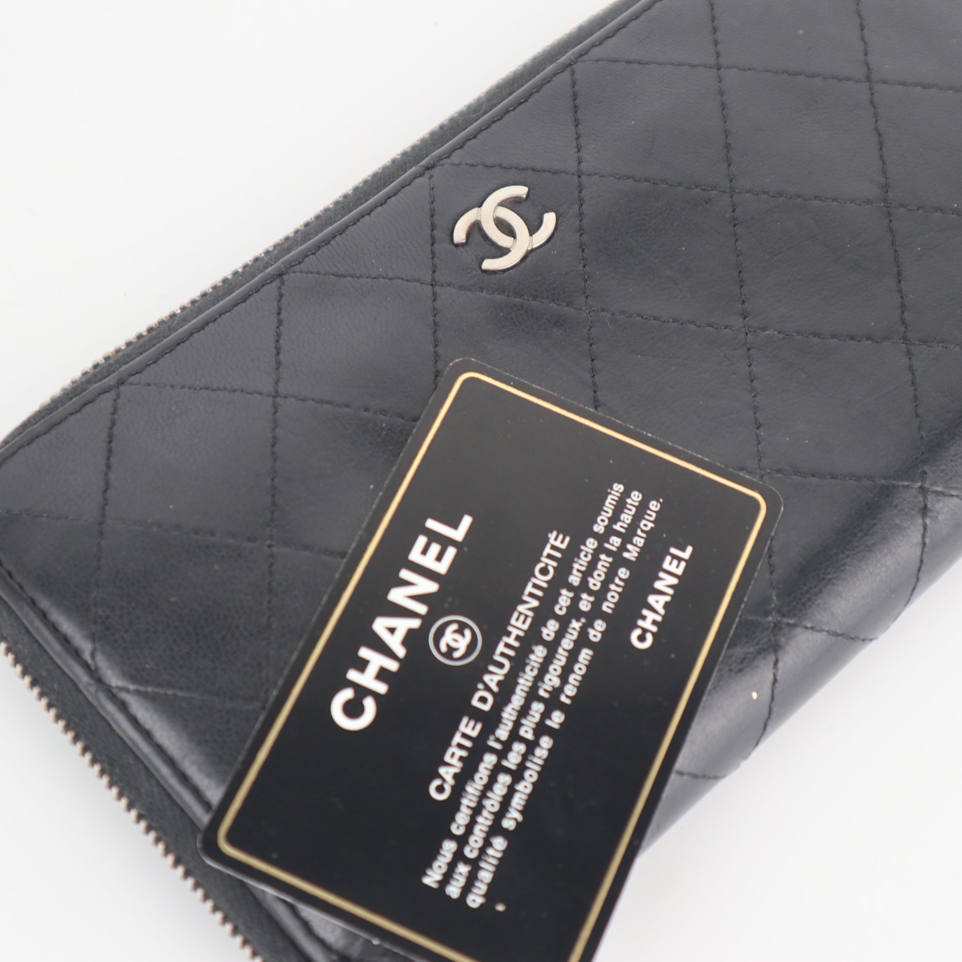 C1973 Chanel Wallet Classic Long Zipped | Pre-Owned Very Good