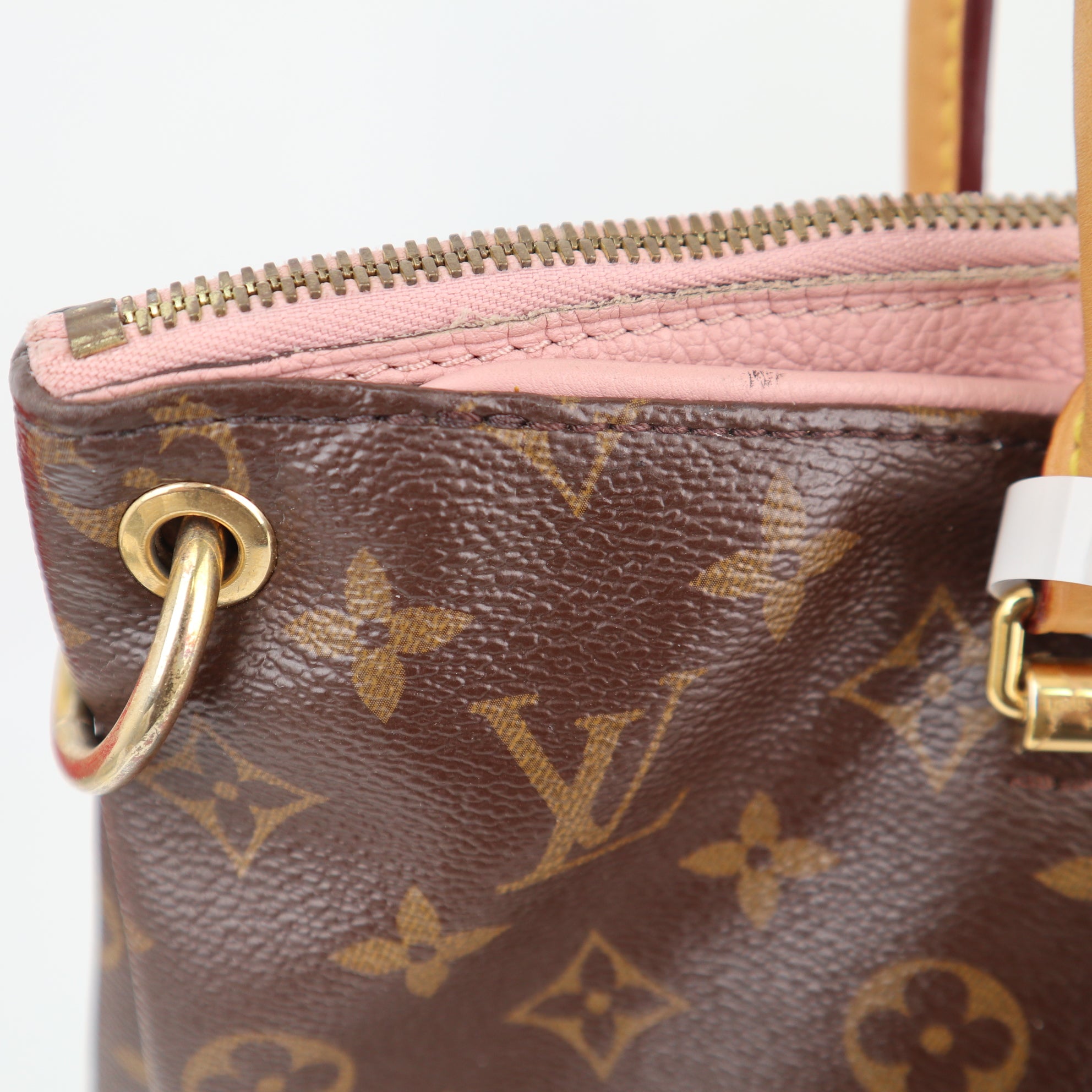 C1974 Louis Vuitton Shoulder Bag Monogram Pallas MM | Pre-Owned Very Good Canvas Monogram