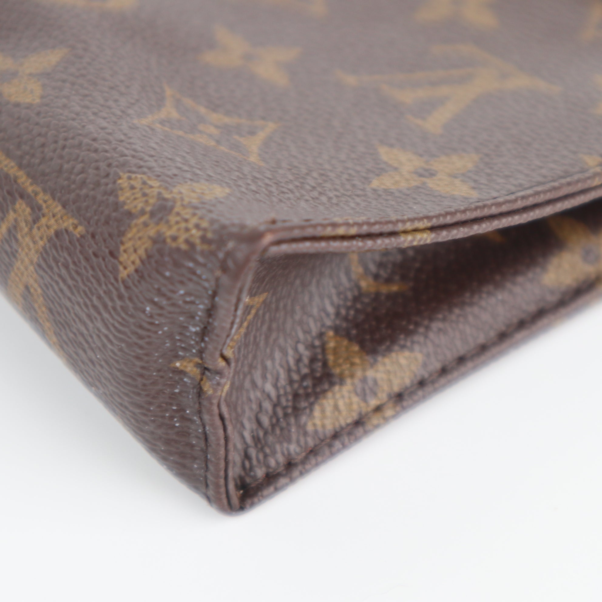 C1976 Louis Vuitton Coin Purse Monogram Toiletry Pouch | Pre-Owned Very Good Canvas Monogram
