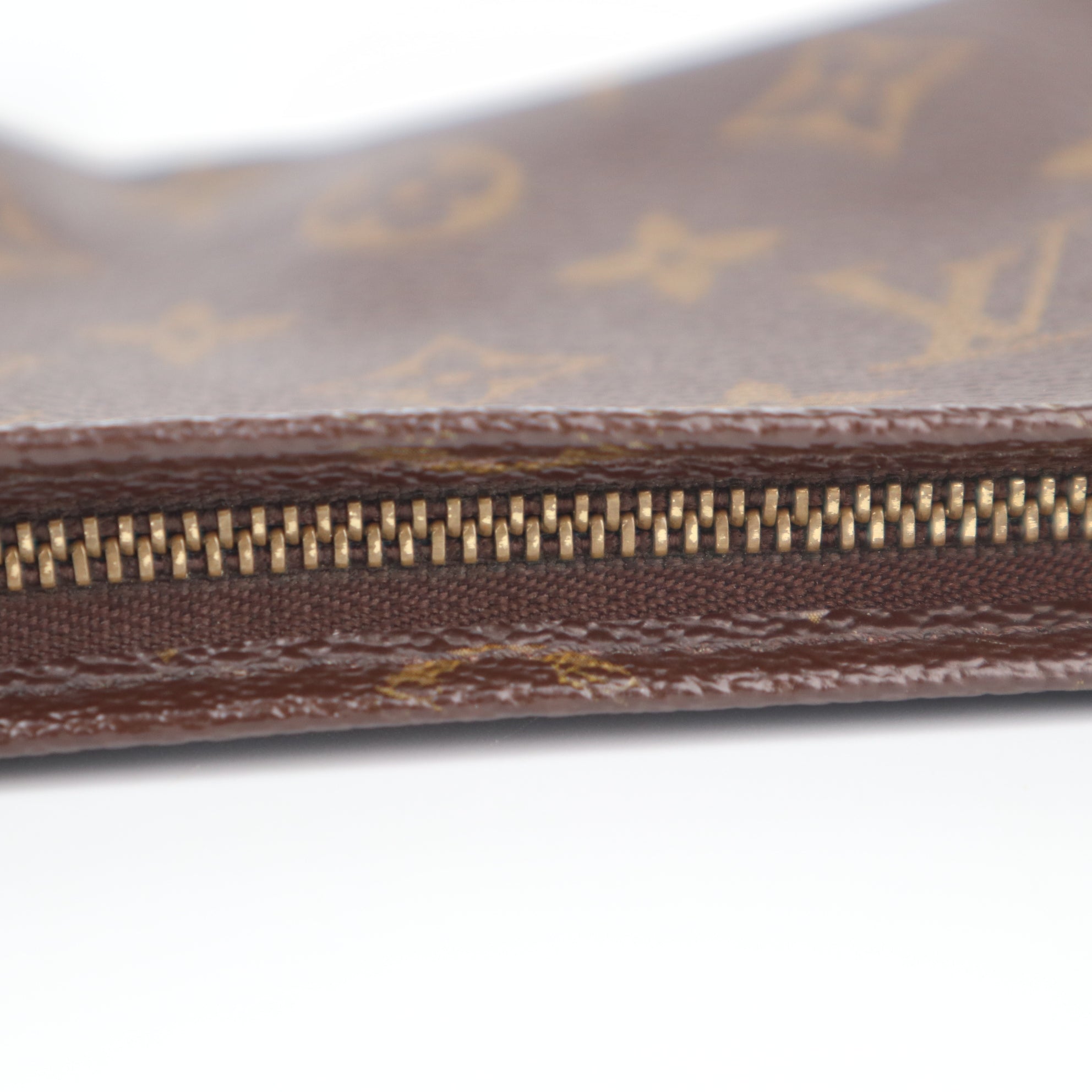 C1976 Louis Vuitton Coin Purse Monogram Toiletry Pouch | Pre-Owned Very Good Canvas Monogram