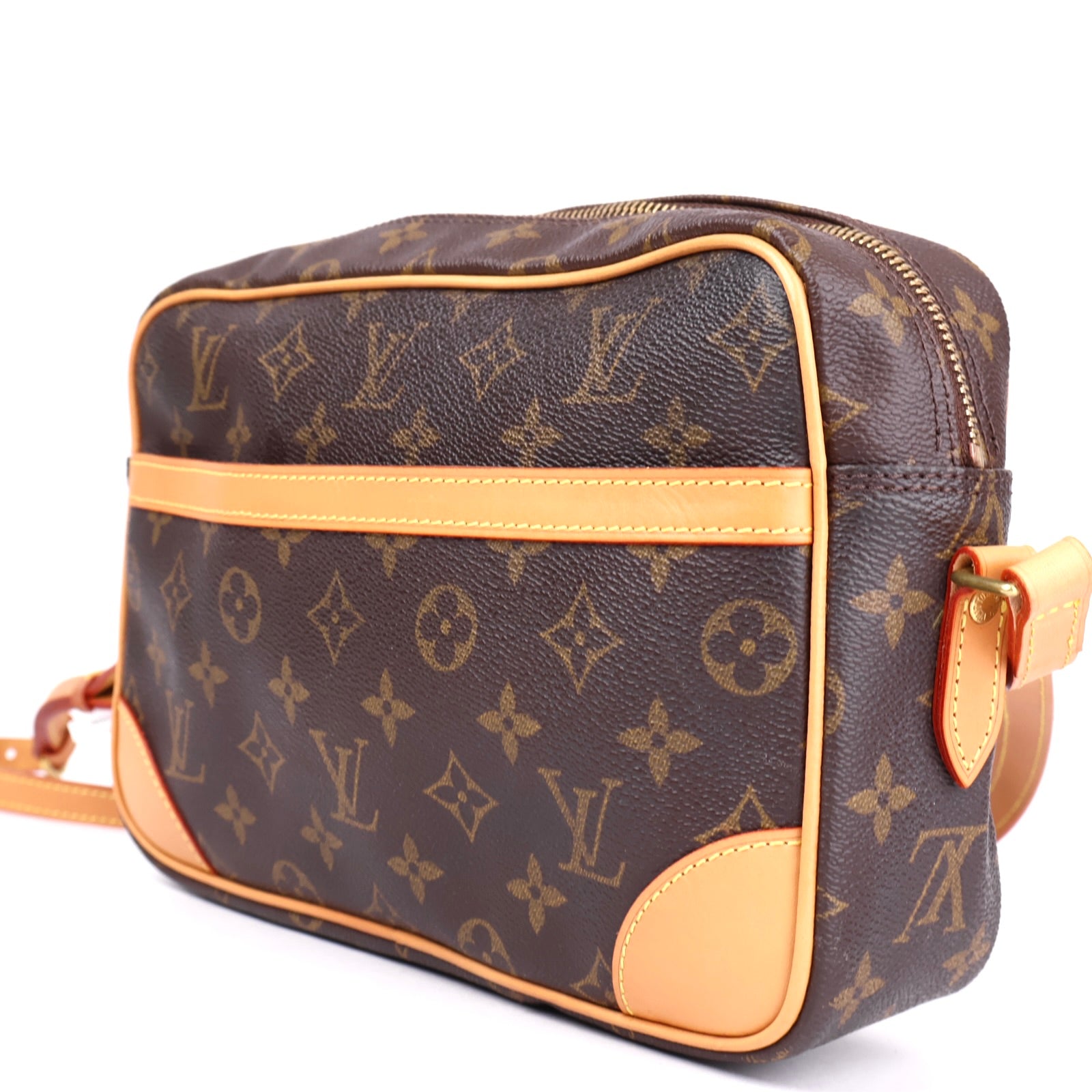 J3479 Louis Vuitton Monogram Trocadero 30 Crossbody Bag- Pre Owned