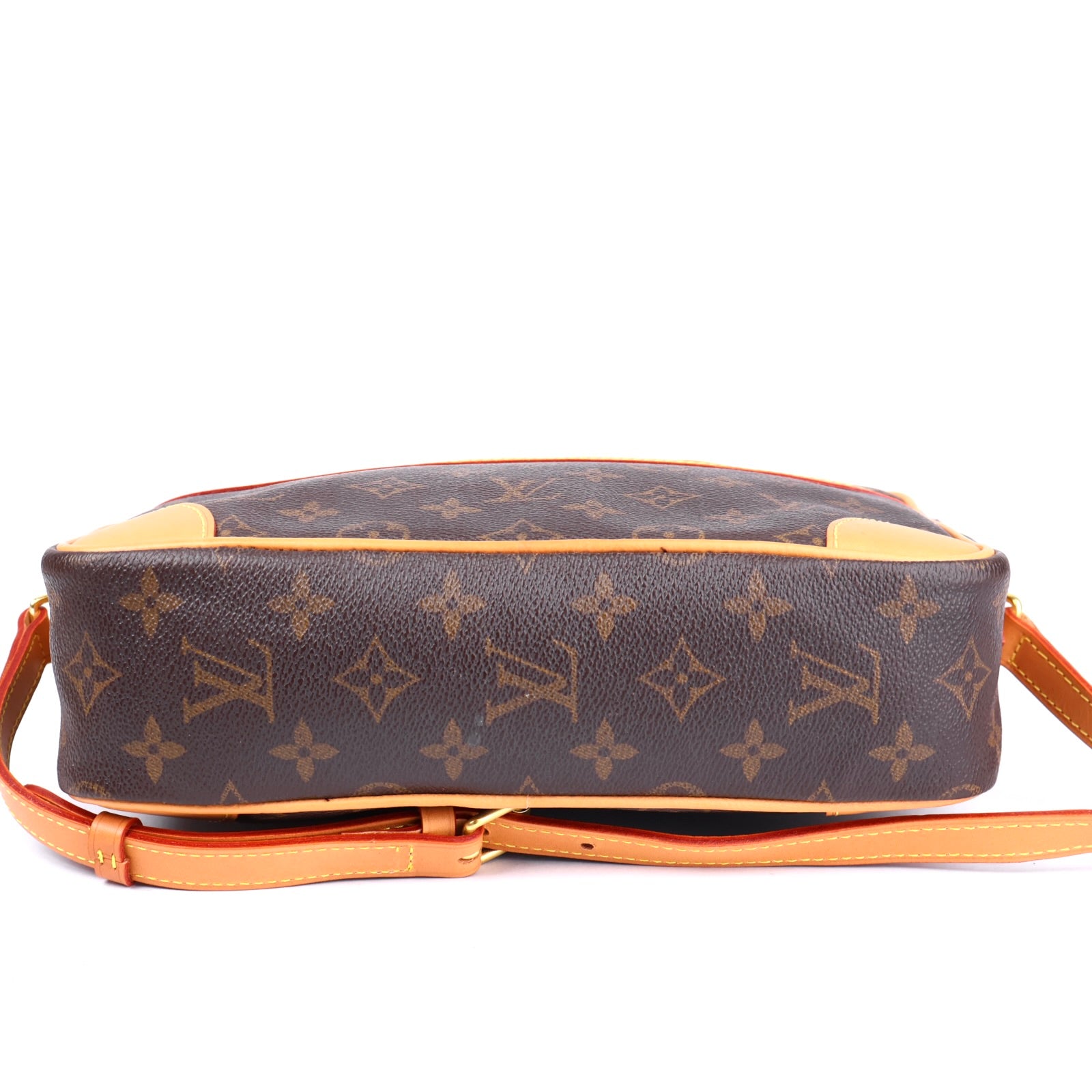J1957 Louis Vuitton Monogram Trocadero 30 Crossbody Bag- Pre Owned