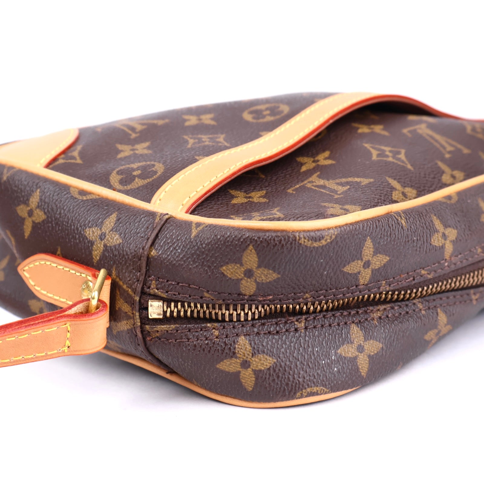 J3475 Louis Vuitton Monogram Trocadero 30 Crossbody Bag- Pre Owned