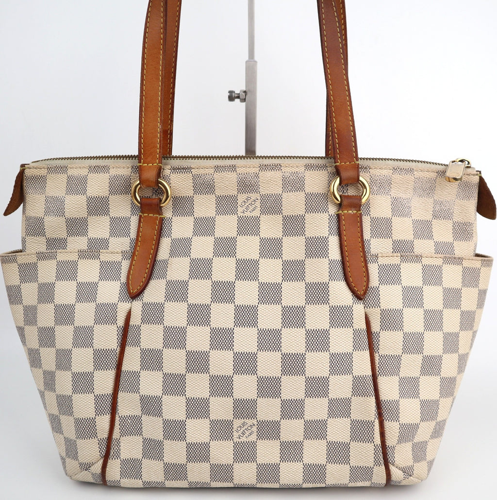 C2087 Louis Vuitton Shoulder Bag Totally PM | Pre-Owned Very Good White and Beige Coated canvas Damier Azur