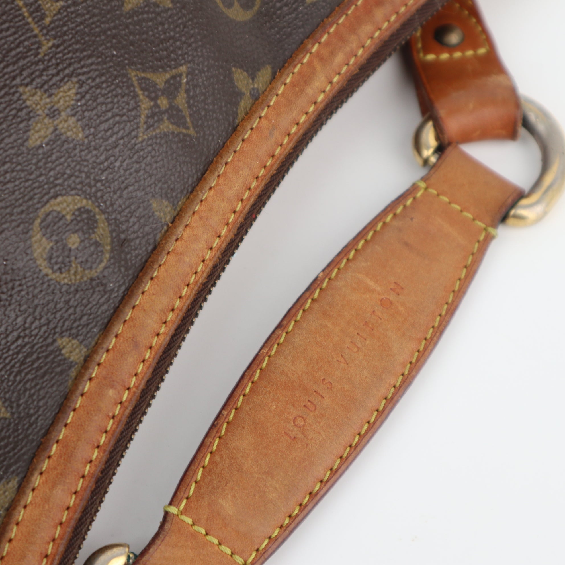 C1928 Louis Vuitton Shoulder Bag Monogram Canvas Tulum GM | Pre-Owned Very Good Brown Canvas Monogram