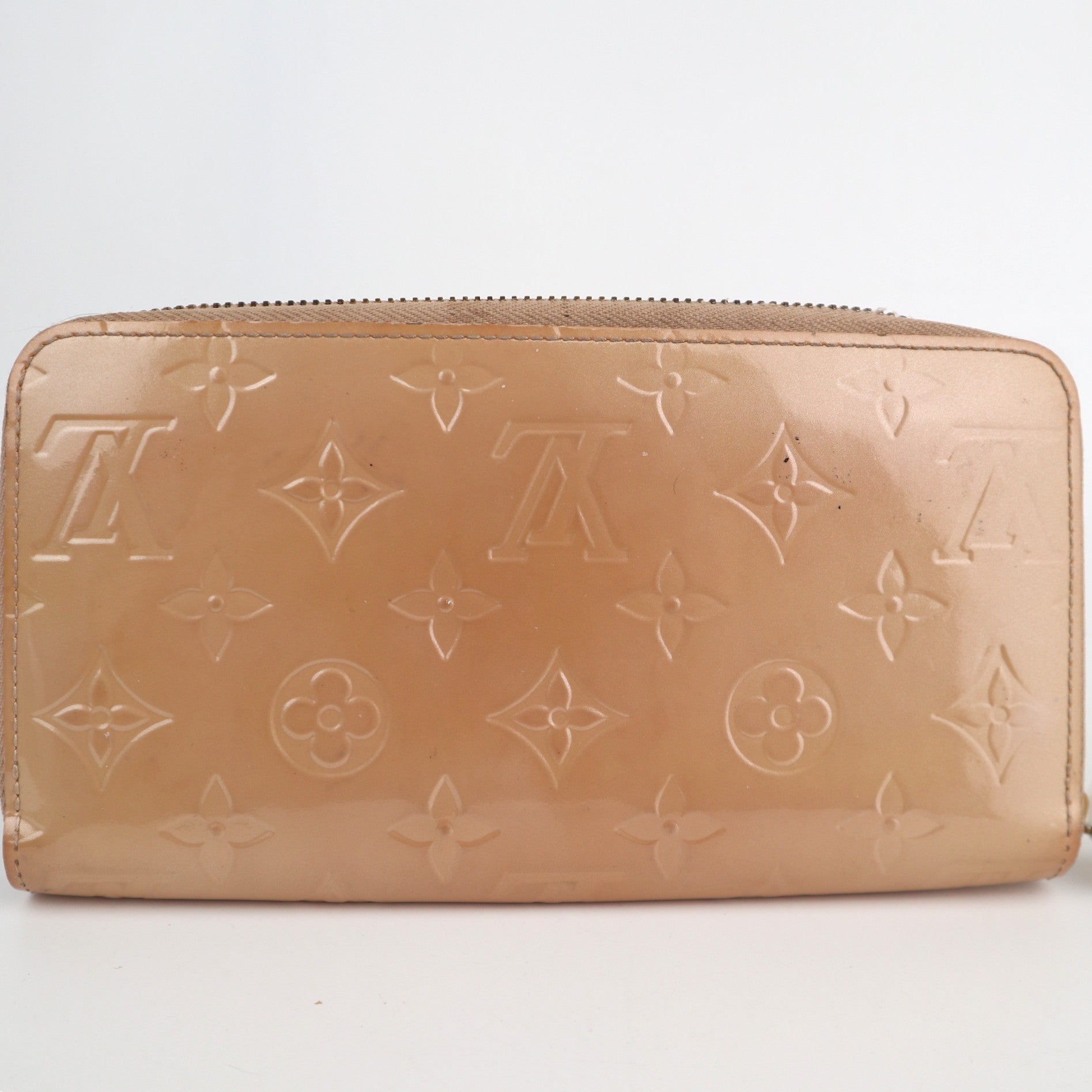 Louis Vuitton Monogram Vernis Zippy Wallet C1884 | Pre-Owned Very Good Monogram Vernis Patent leather