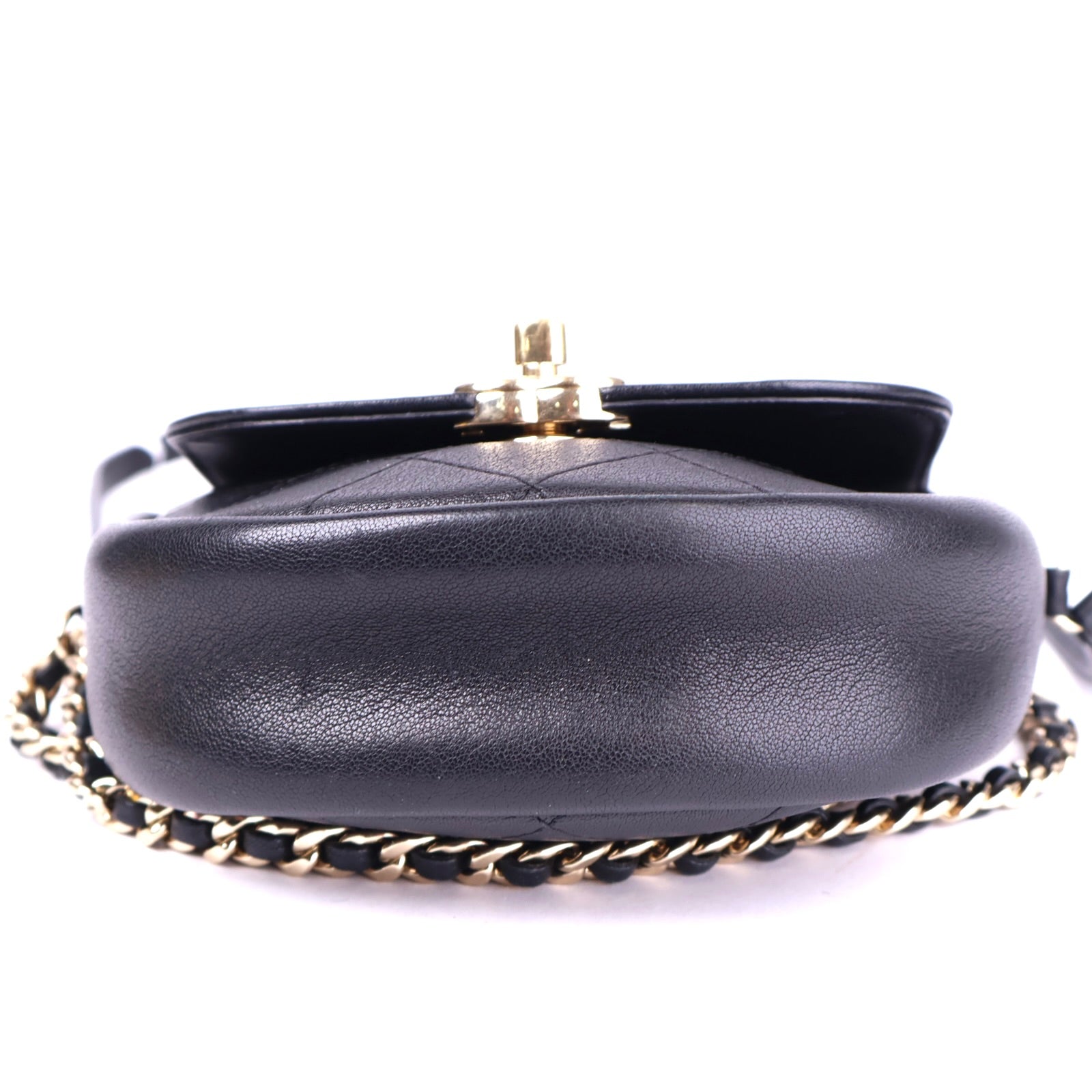 J3730 Chanel Black Diamond Stitch Leather Small Messenger Flap Bag- Pre Owned
