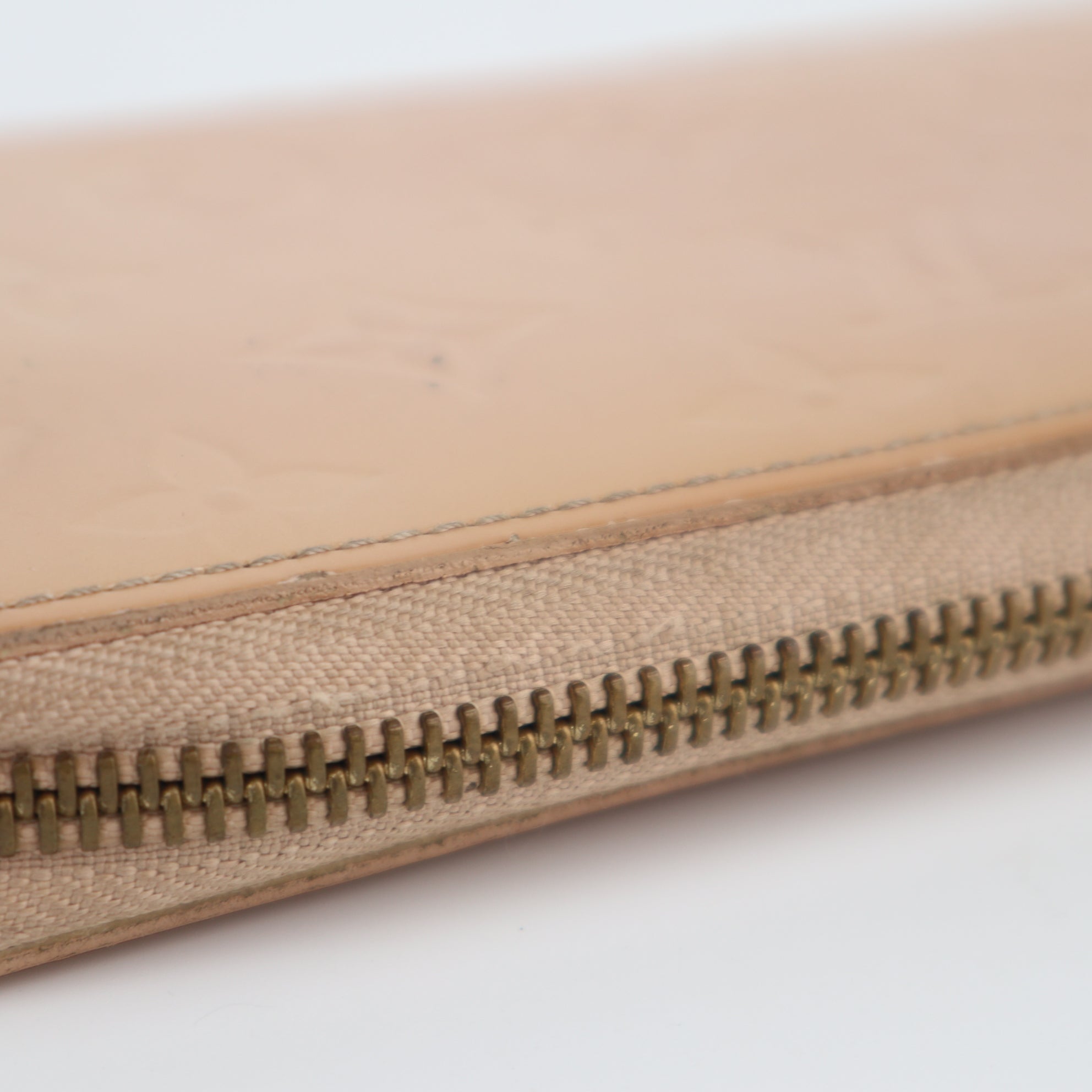Louis Vuitton Monogram Vernis Zippy Wallet C1884 | Pre-Owned Very Good Monogram Vernis Patent leather