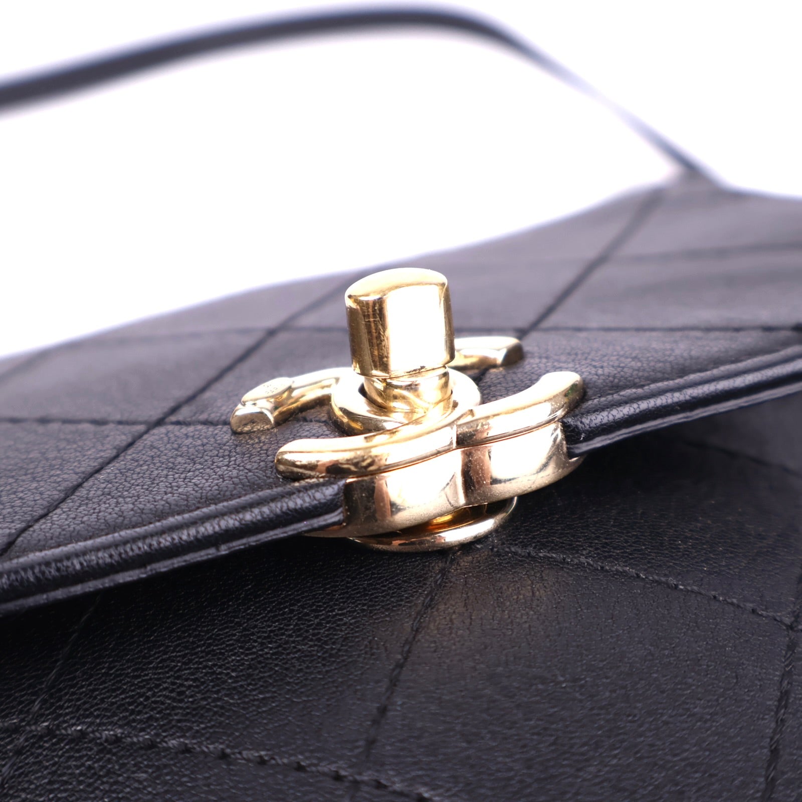 J3730 Chanel Black Diamond Stitch Leather Small Messenger Flap Bag- Pre Owned