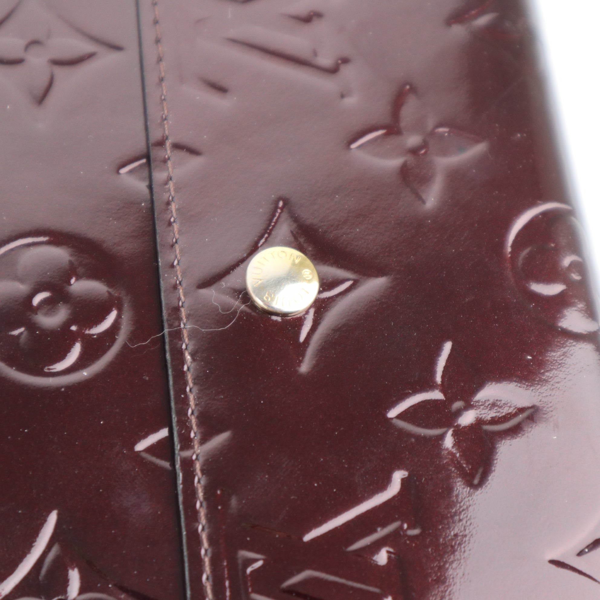 Louis Vuitton Vernis Sarah Amarante Wallet C1922 | Pre-Owned Very Good Amarante Vernis Leather, Vernis