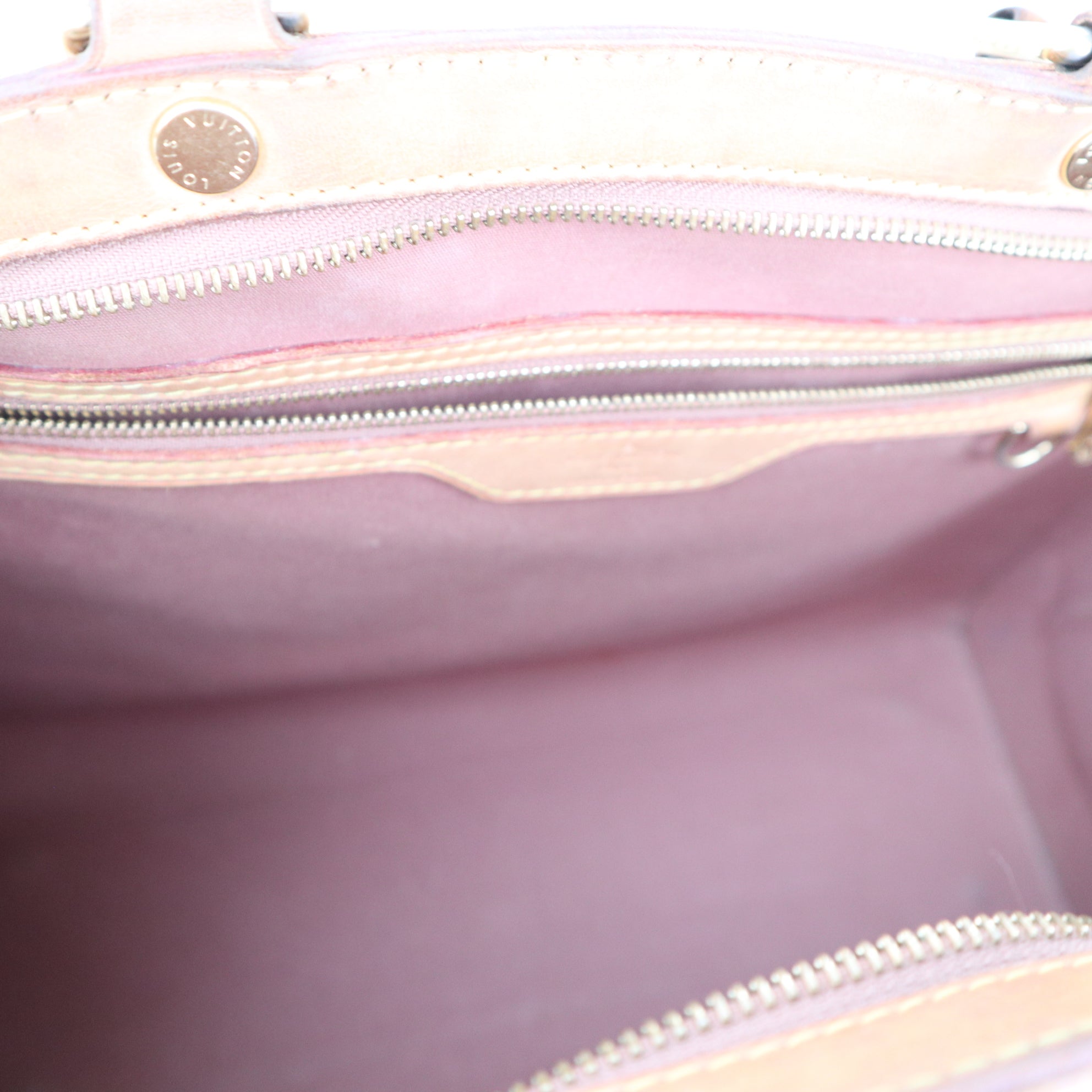 C1322 Louis Vuitton Beige Poudre Monogram Vernis Brea Rose Velours Bag-Pre Owned