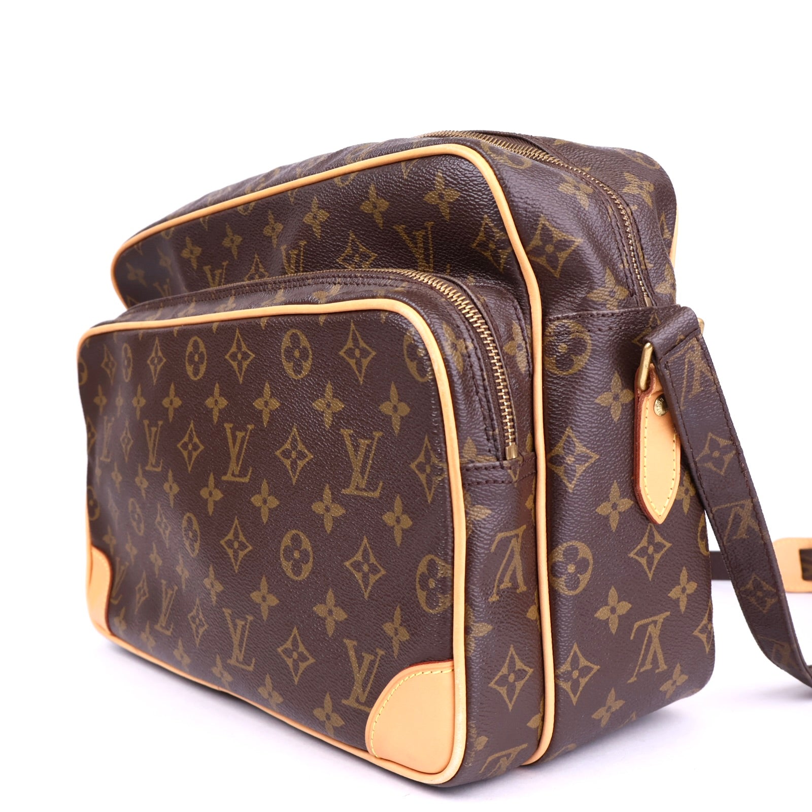 J2044 Louis Vuitton Monogram Nile Shoulder Bag- Pre Owned