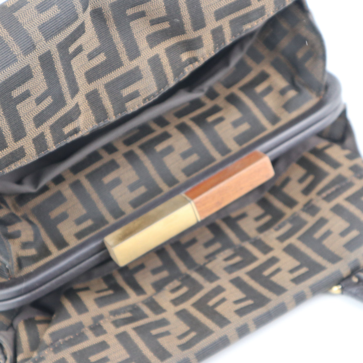 C2128 Fendi Shoulder Bag Canvas Zucca Selleria Firenze Frame Bag | Pre-Owned Very Good Brown Zucca canvas