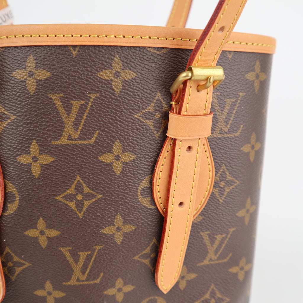 C2139R Louis Vuitton Bucket Bag Monogram Marais Bucket | Pre-Owned Excellent Brown Monogram canvas
