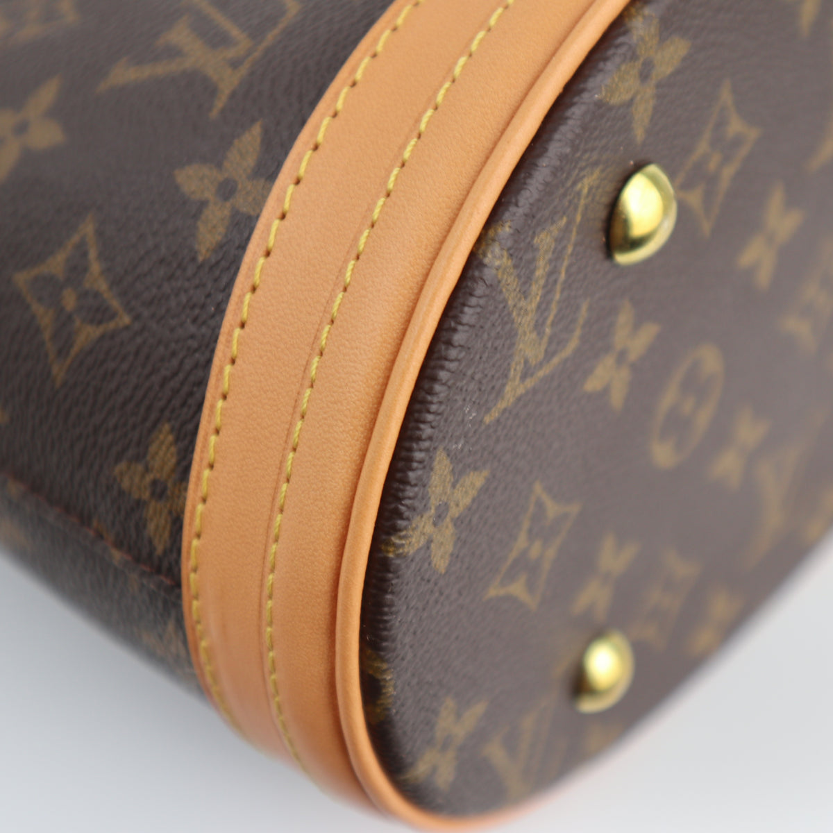 C2139R Louis Vuitton Bucket Bag Monogram Marais Bucket | Pre-Owned Excellent Brown Monogram canvas