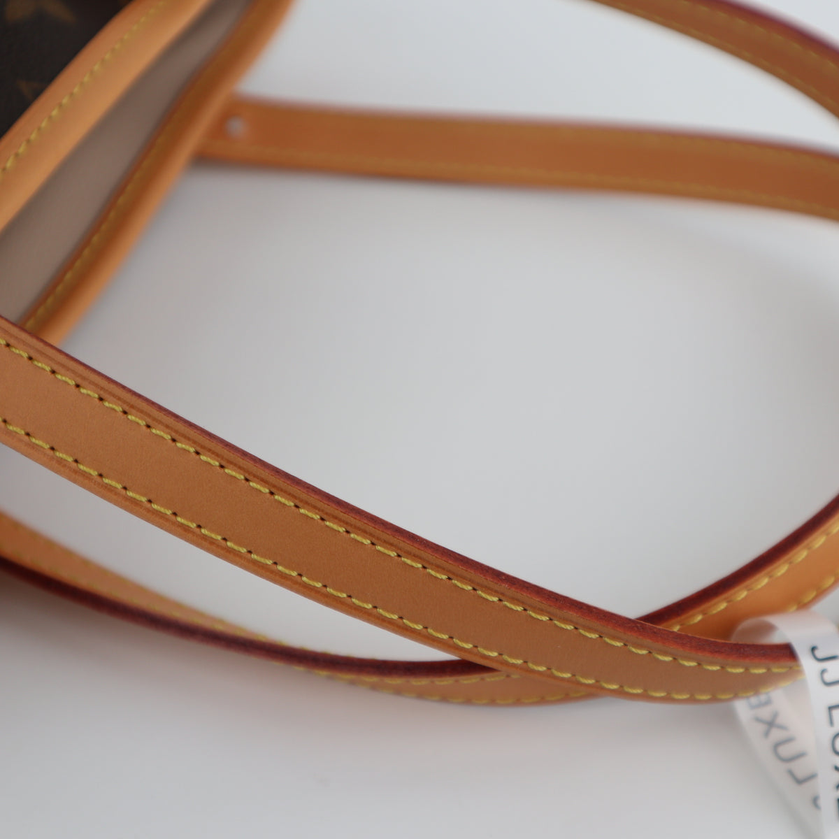 C2139R Louis Vuitton Bucket Bag Monogram Marais Bucket | Pre-Owned Excellent Brown Monogram canvas