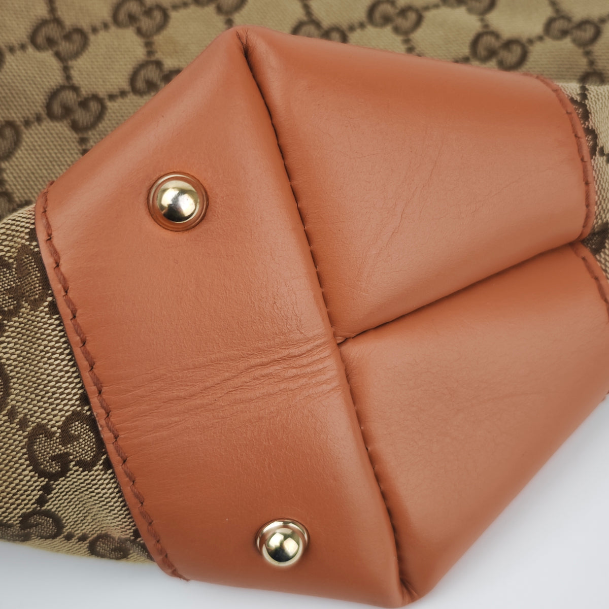 C2870 Gucci Shoulder Satchel Bag GG Canvas Heart Bit Satchel | Pre-Owned Very Good Brown Canvas GG Monogram, Heart