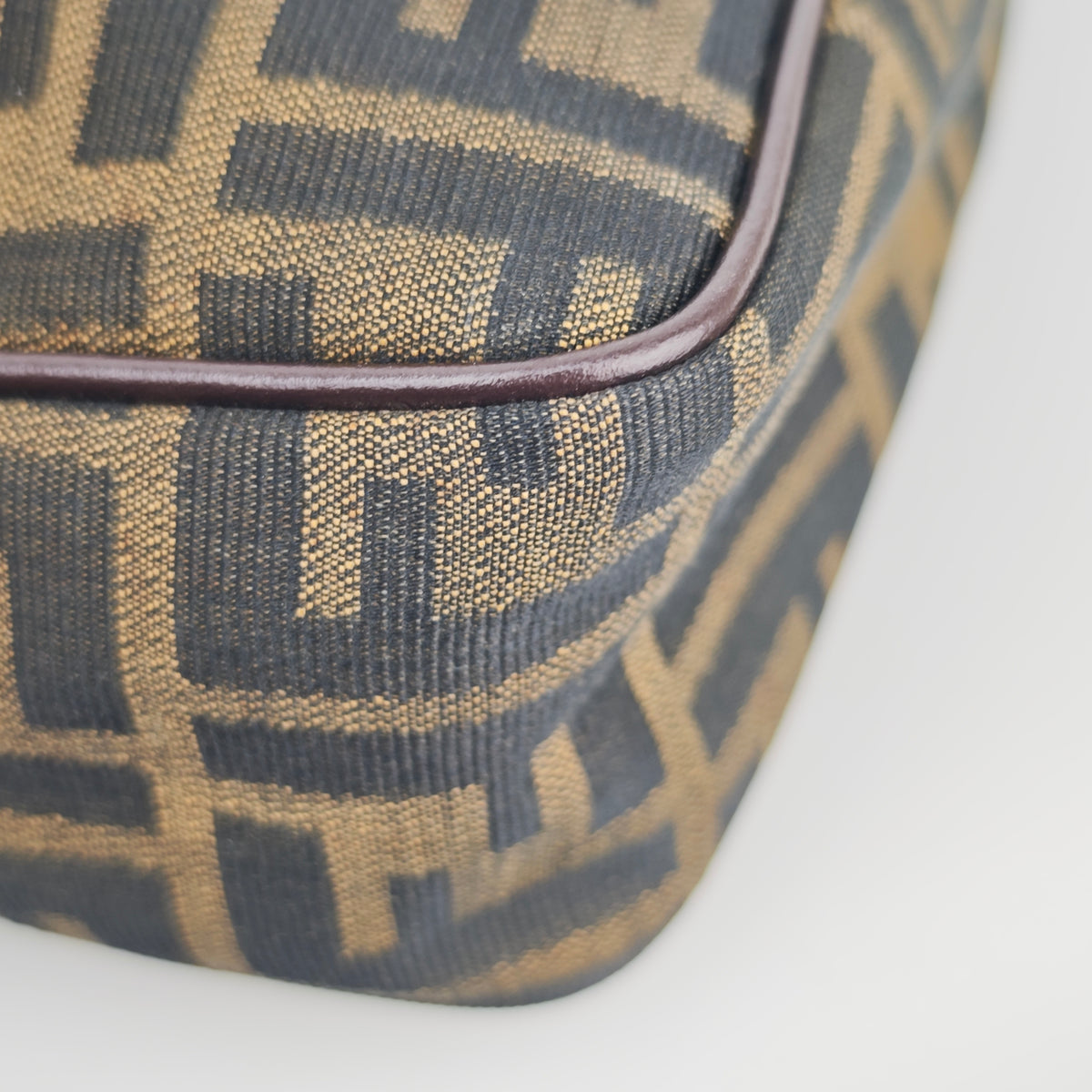 C2874 Fendi Shoulder Bag Zucca Canvas Olock / Croissant Bag | Pre-Owned Very Good Brown Zucca Canvas