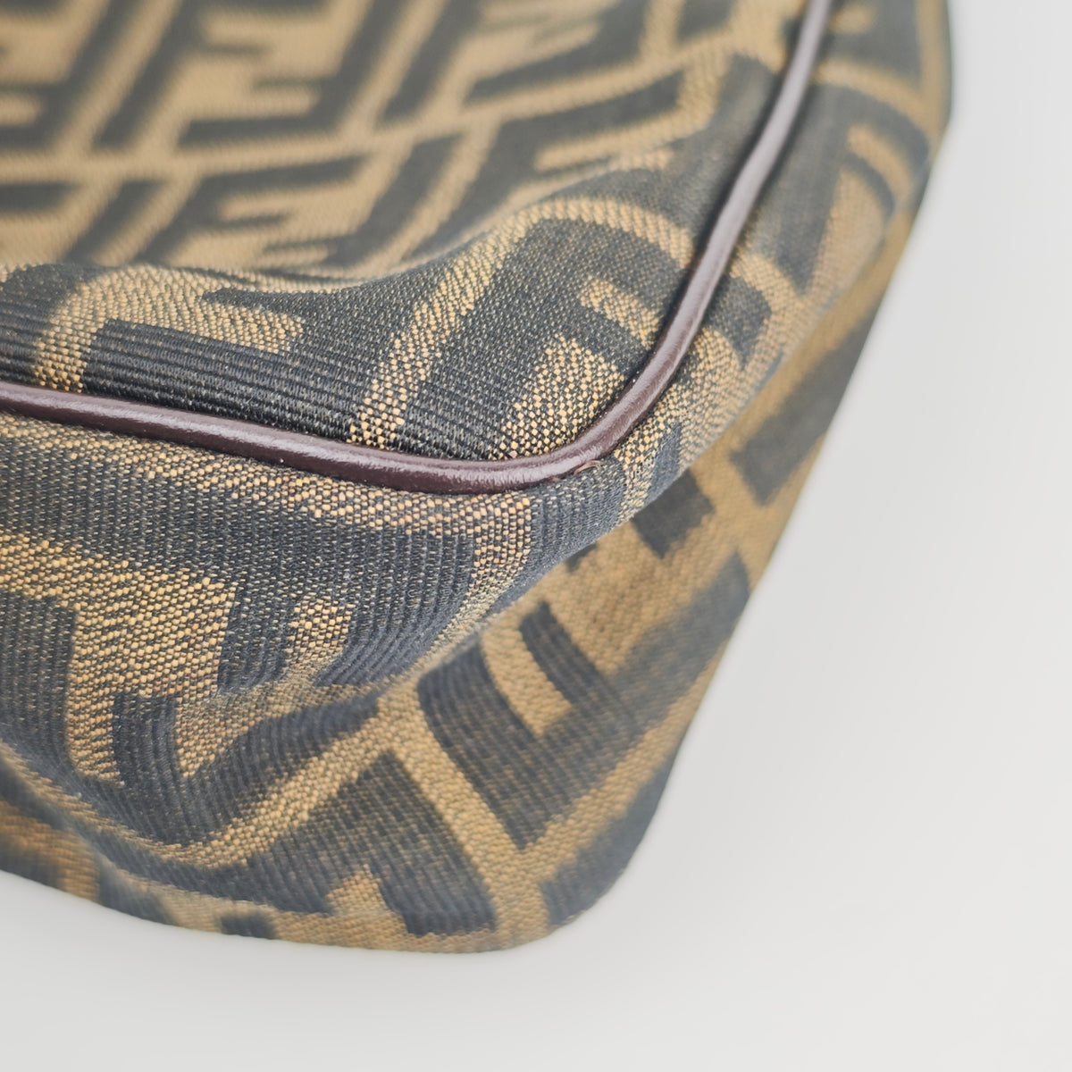 C2874 Fendi Shoulder Bag Zucca Canvas Olock / Croissant Bag | Pre-Owned Very Good Brown Zucca Canvas