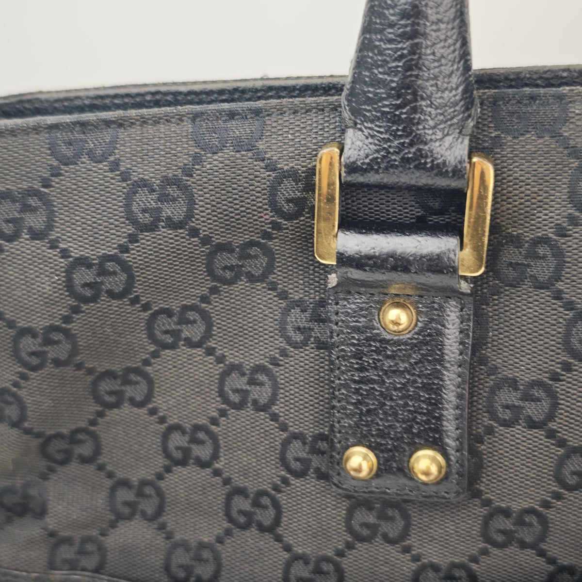 C2895 Gucci Shoulder Bag GG Canvas Zip Pocket Tote | Pre-Owned Very Good Brown GG Canvas