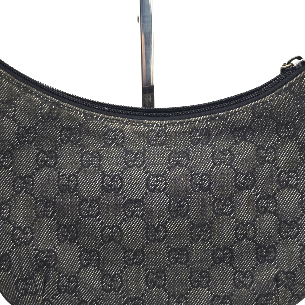 C2897 Gucci Shoulder Bag GG Canvas Pochette Small | Pre-Owned Very Good Brown GG Canvas