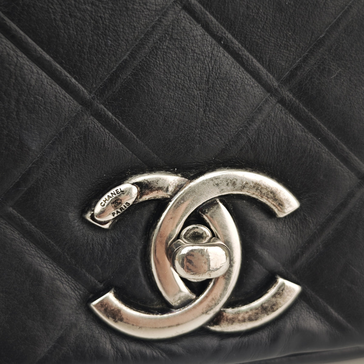 C2901 Chanel Shoulder Bag Surpique Flap Bag | Pre-Owned Very Good