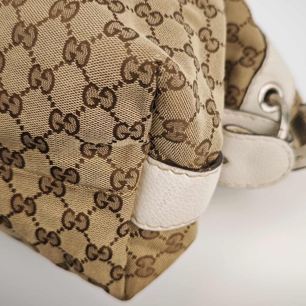 C2905# Gucci Shoulder Bag GG Canvas Bella Hobo | Pre-Owned Very Good Beige / Brown GG Canvas