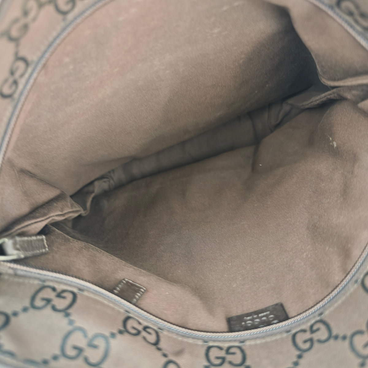 C2913 Gucci Tote Bag GG Canvas Zip Pocket Tall Tote | Pre-Owned Very Good Beige / Brown GG Canvas