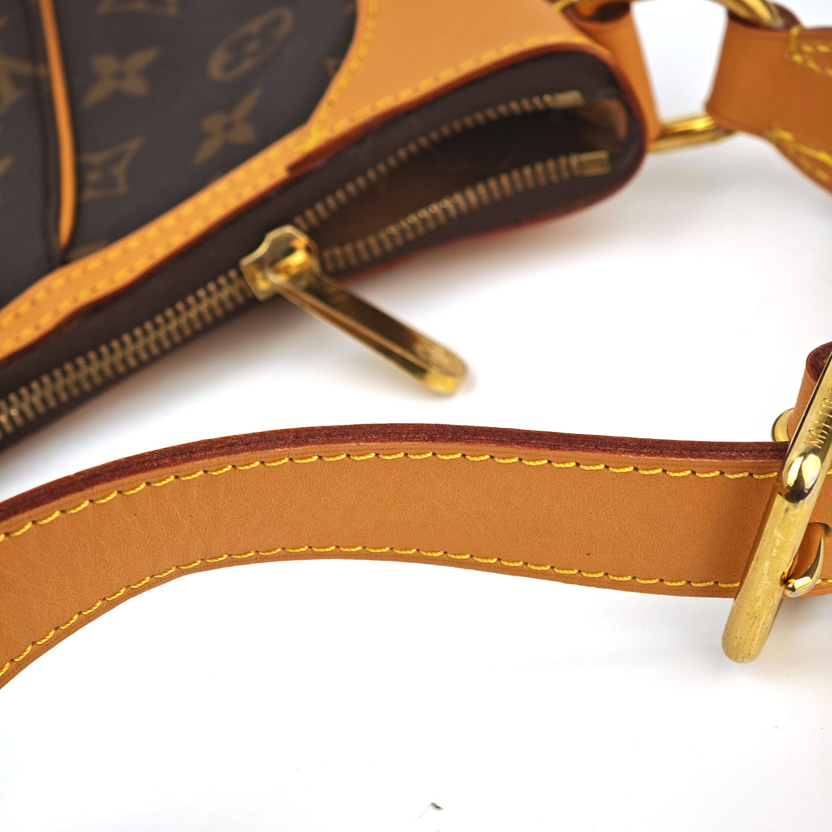 C2949R Louis Vuitton Shoulder Bag Monogram Galliera PM | Pre-Owned Excellent Brown Monogram Coated canvas, leather trim