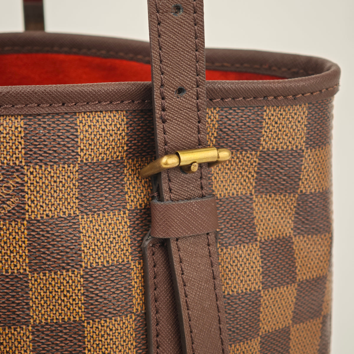 C2951R Louis Vuitton Bucket Bag Damier Ebene Marais Bucket | Pre-Owned Excellent Brown Damier Ebene Coated canvas, leather trim