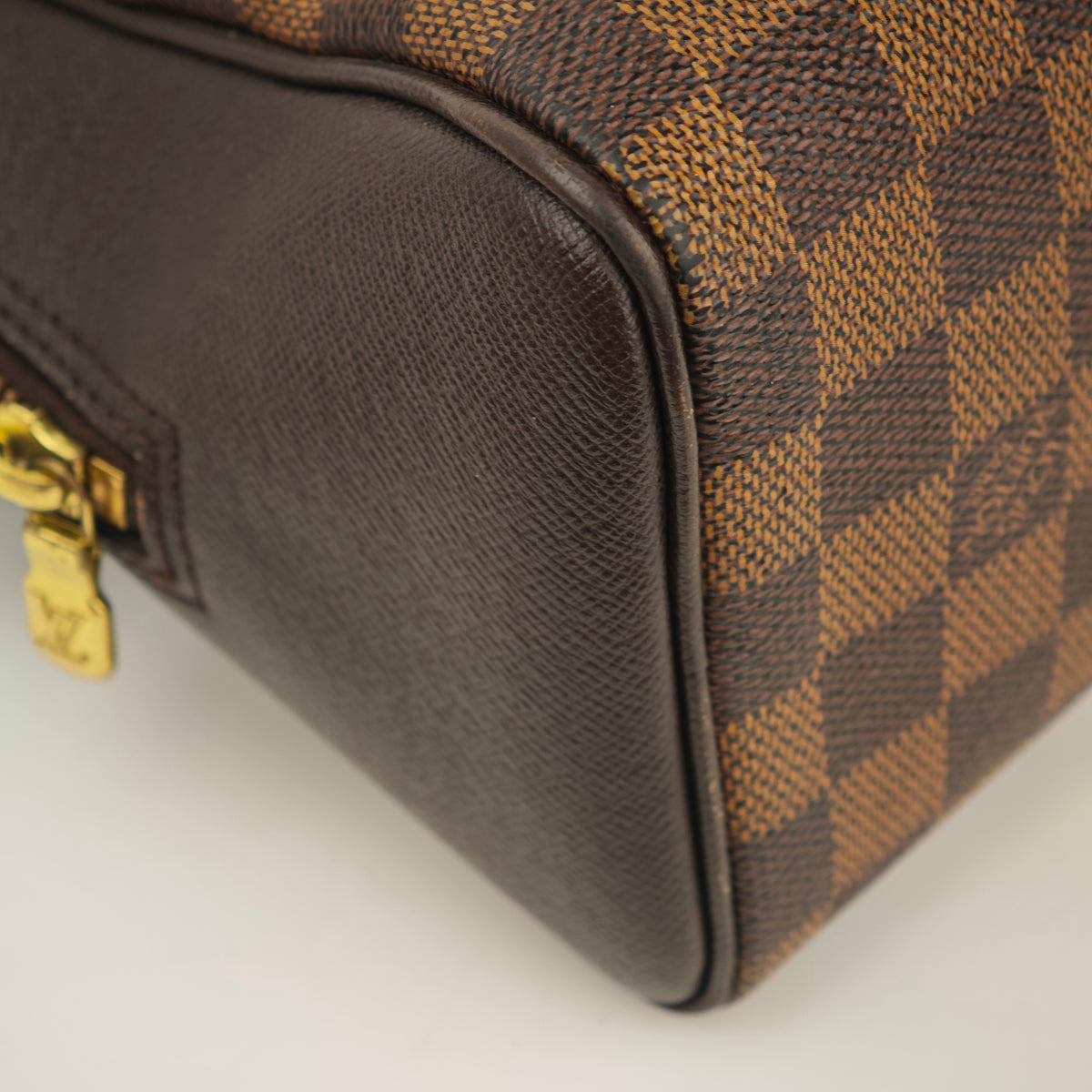 C2953 Louis Vuitton Top Handle Bag Damier Ebène Brera | Pre-Owned Very Good Brown Damier Ebene Coated canvas, leather trim