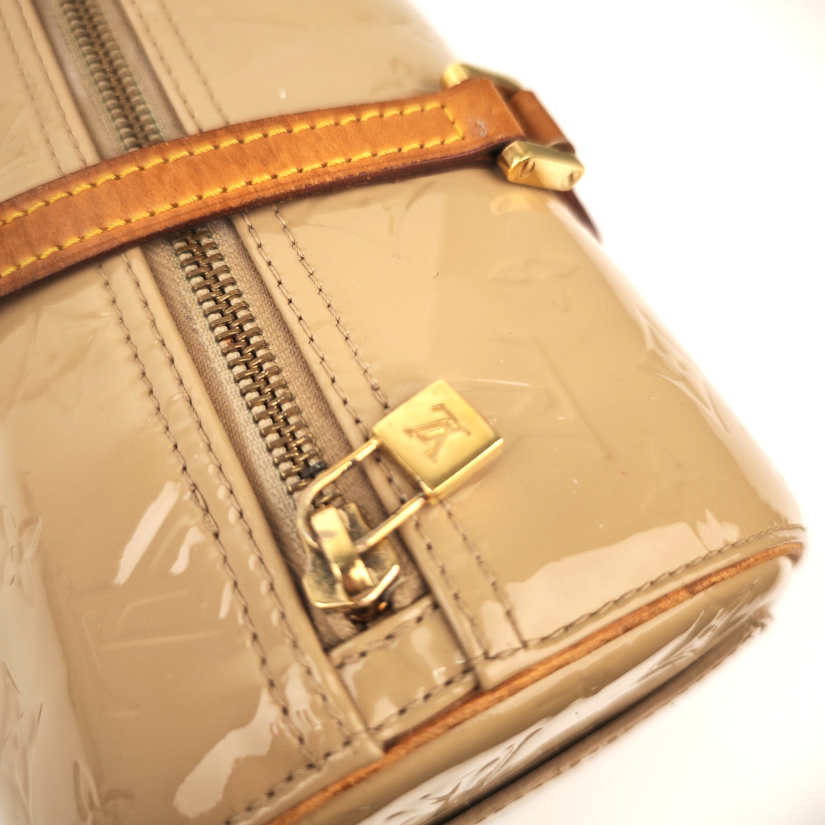 C2974 Louis Vuitton Shoulder Bag Bedford Vernis | Pre-Owned Very Good Patent Leather Vernis