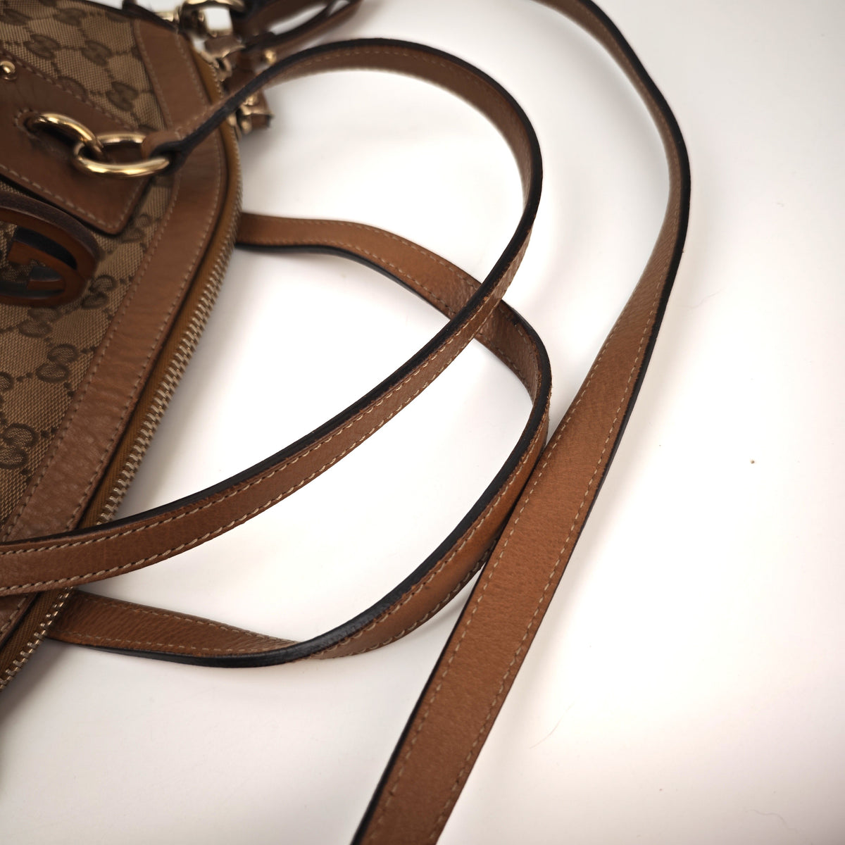 C2977 Gucci Shoulder Bag GG Canvas Charm Dome Satchel | Pre-Owned Very Good Beige / Brown Canvas, Leather GG Canvas
